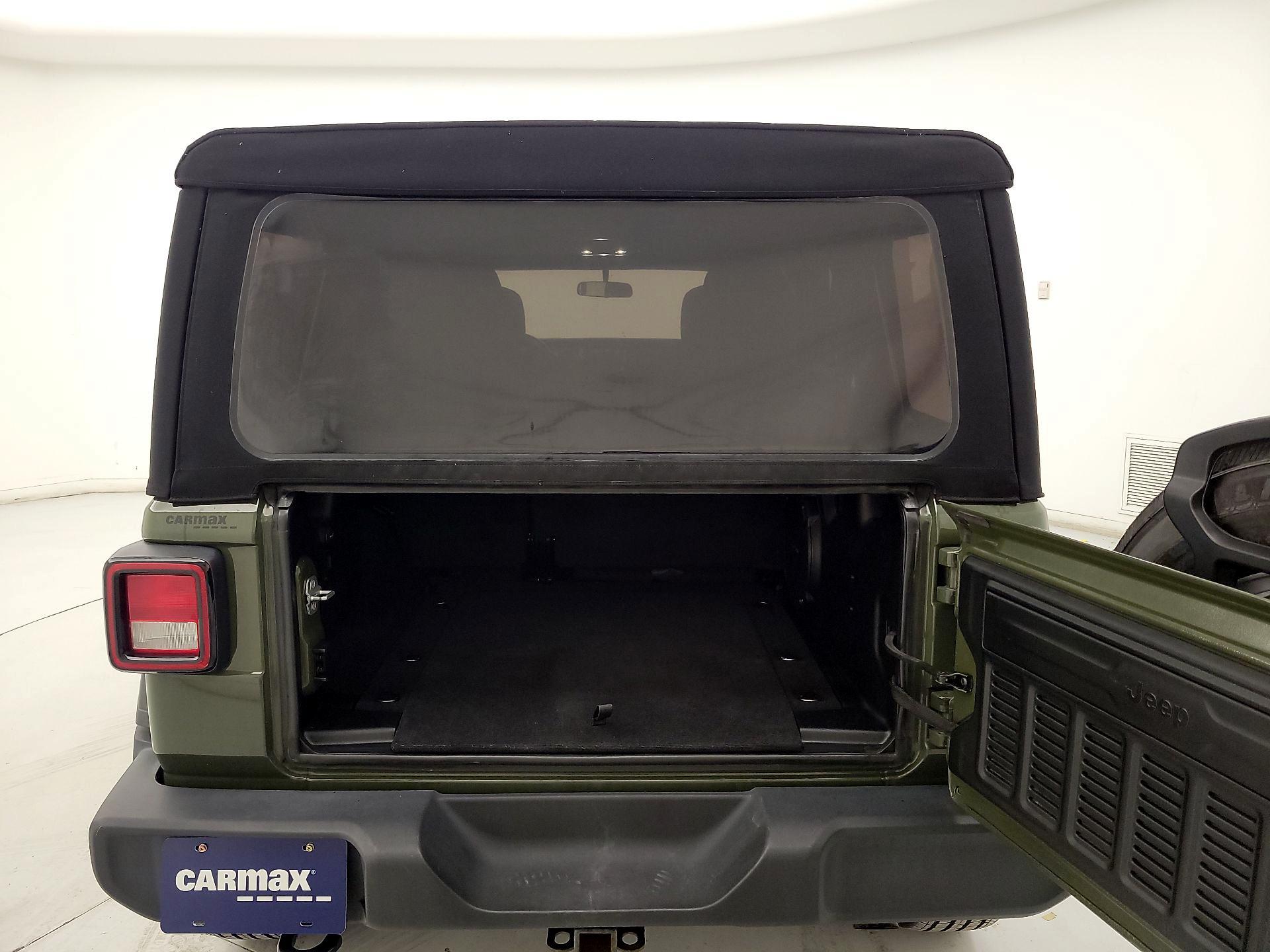 Thumbnail: 2021 Jeep Wrangler - 20