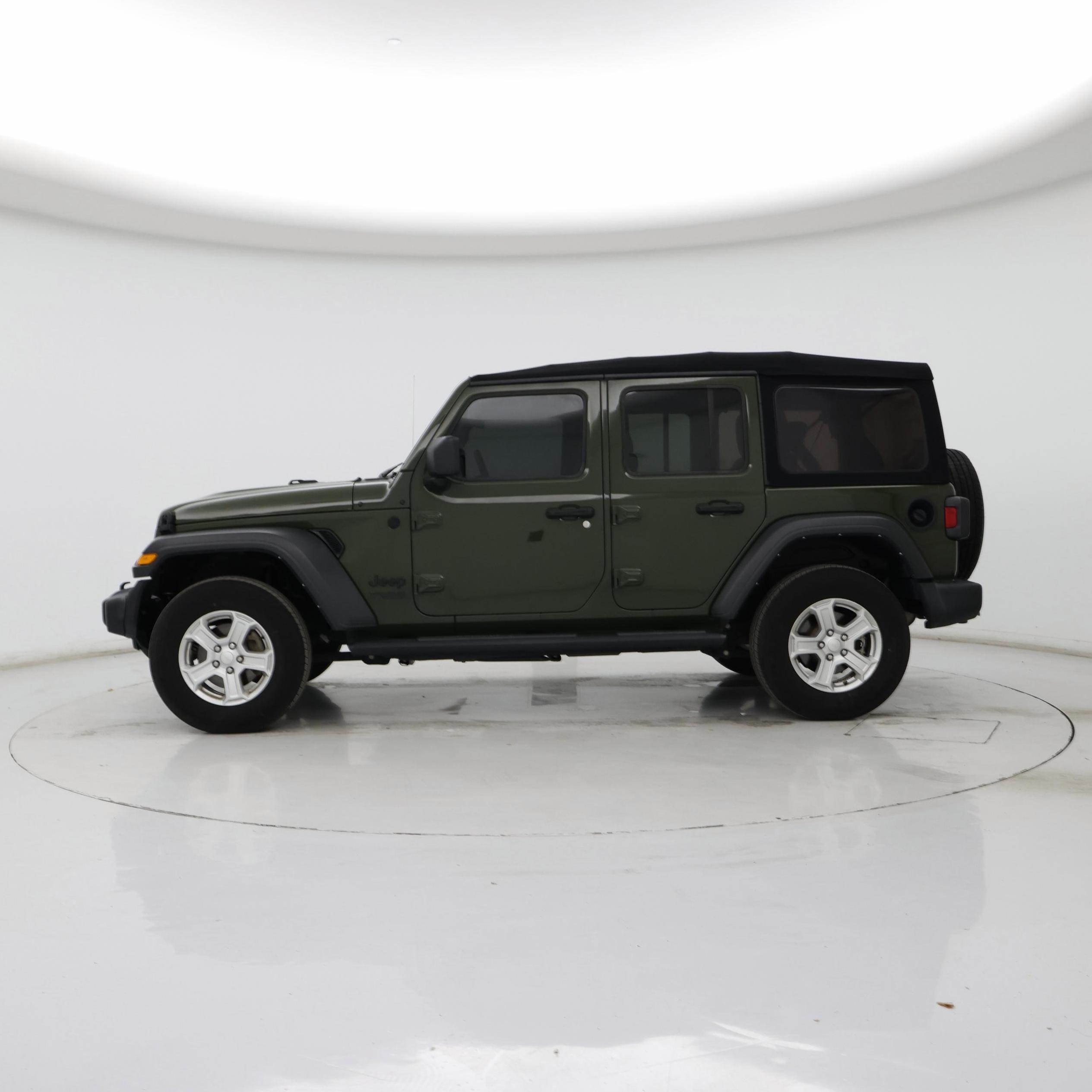 Thumbnail: 2021 Jeep Wrangler - 3