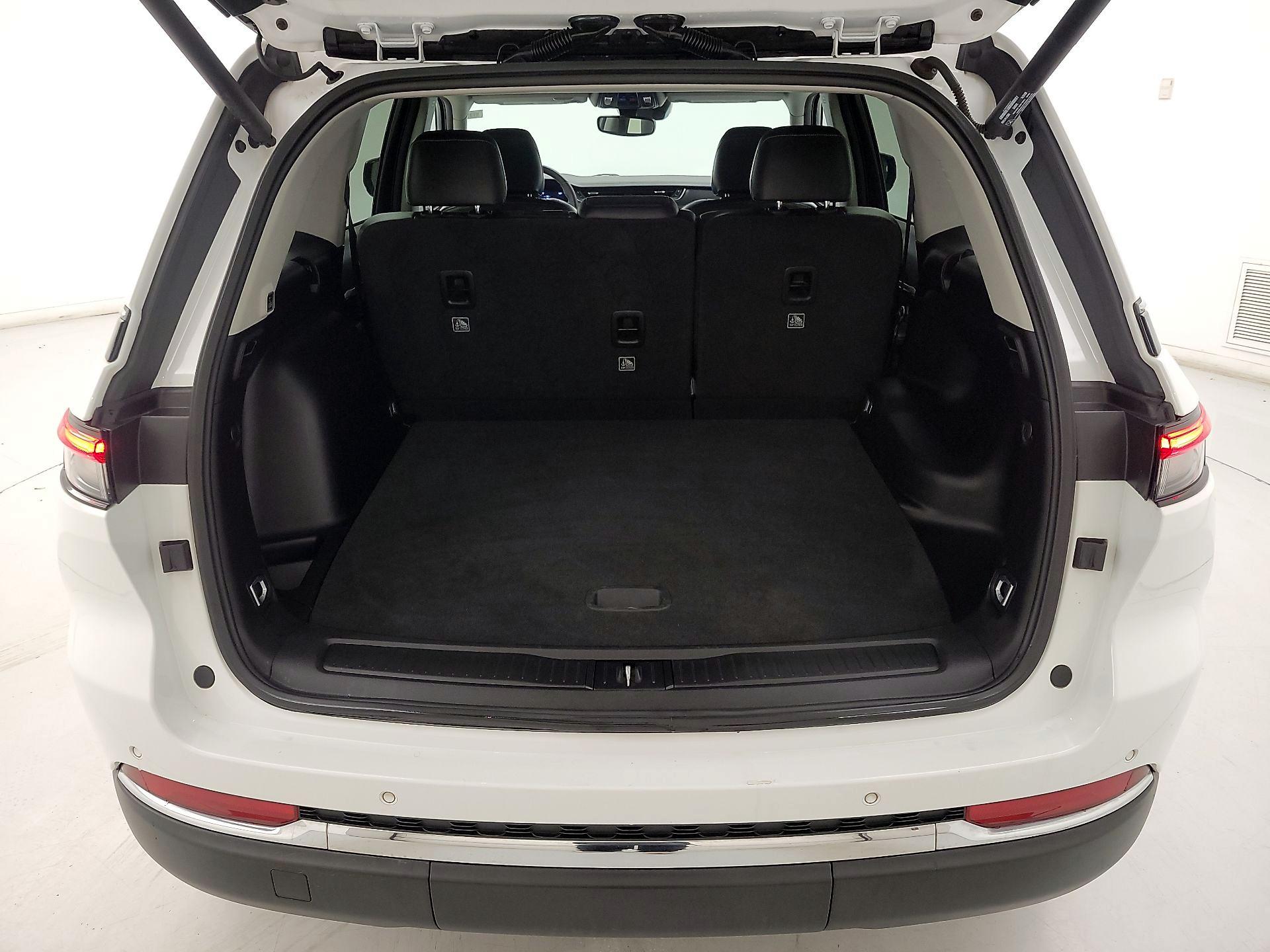 Thumbnail: 2023 Jeep Grand Cherokee - 20