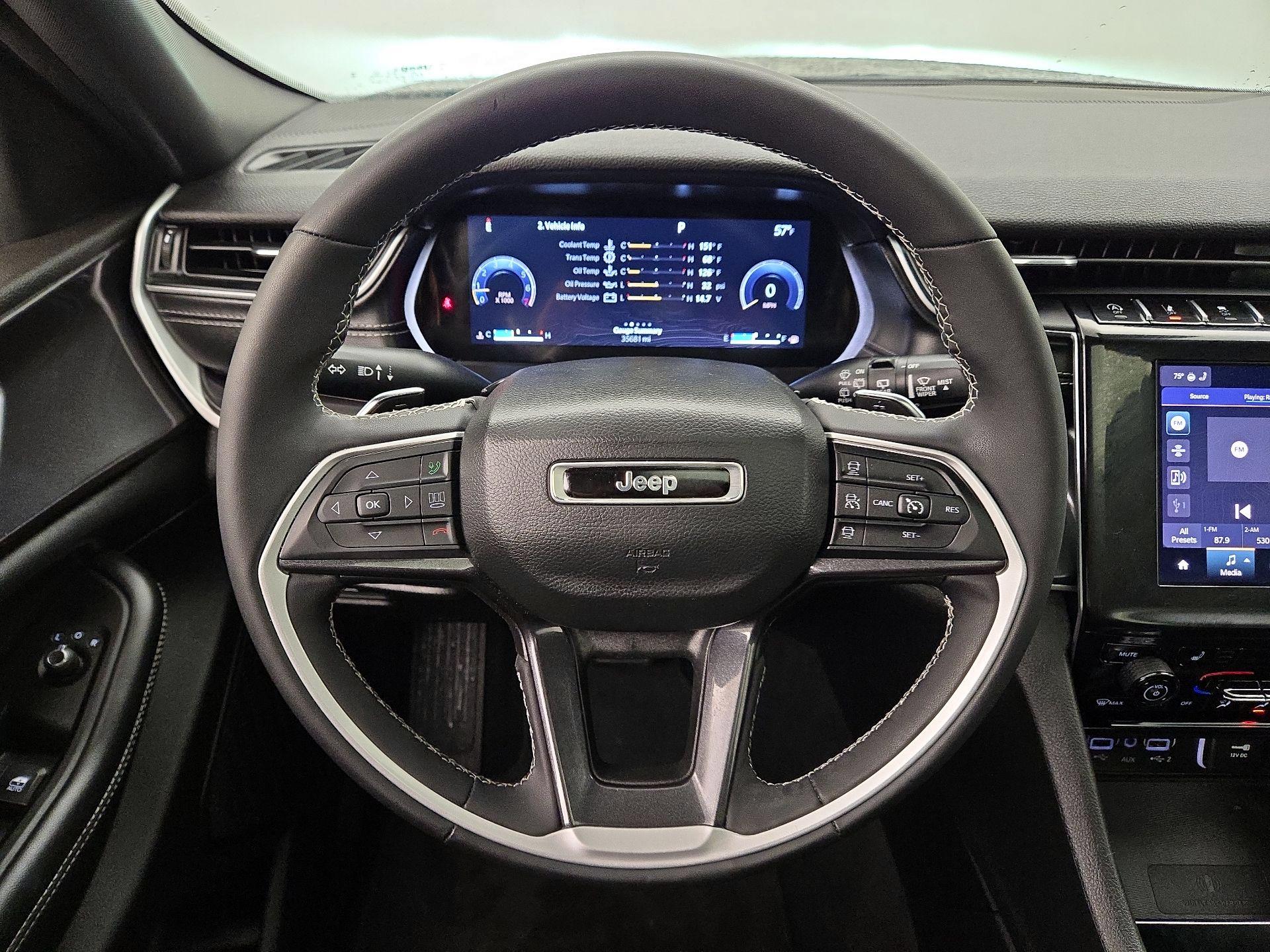 Thumbnail: 2023 Jeep Grand Cherokee - 10