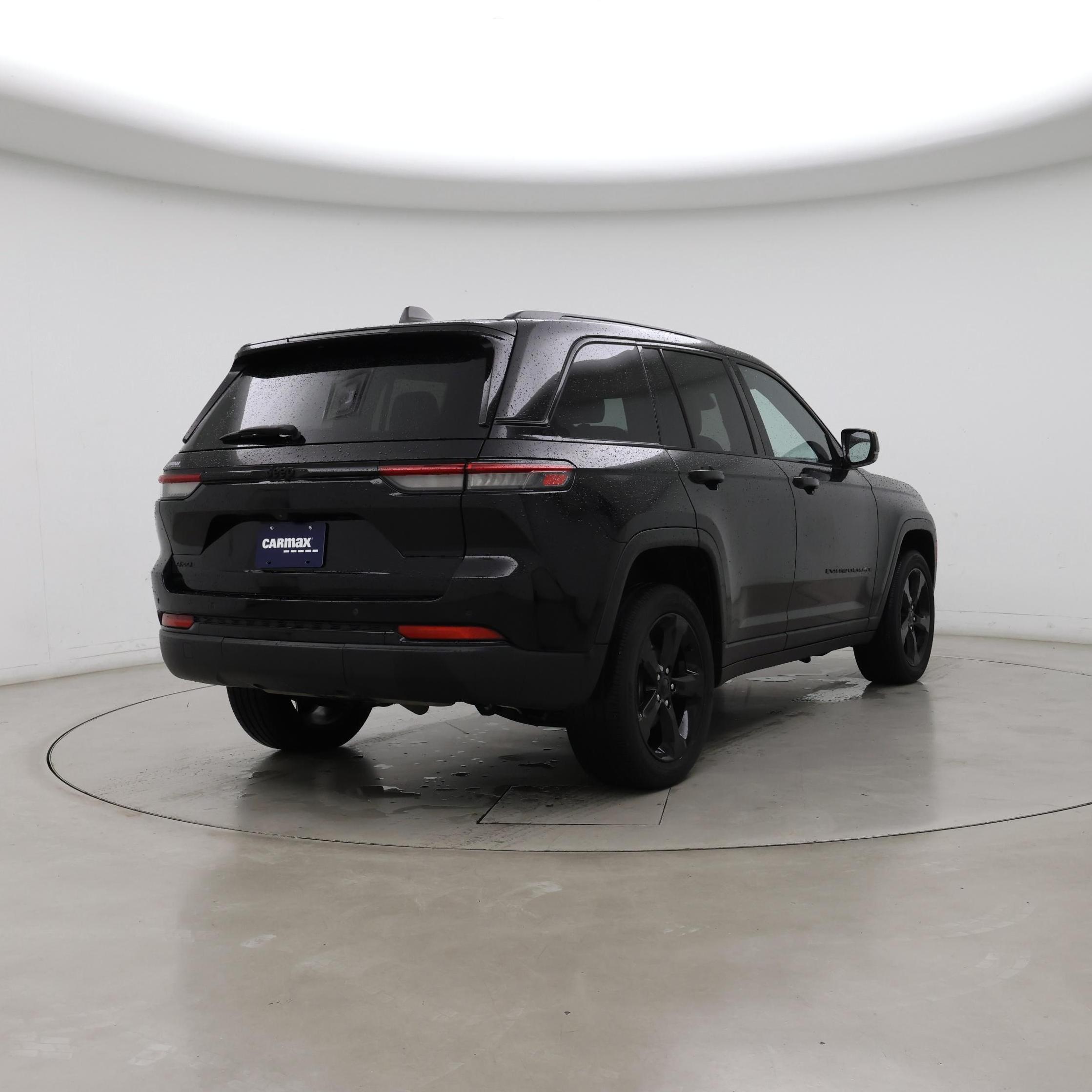 Thumbnail: 2023 Jeep Grand Cherokee - 8