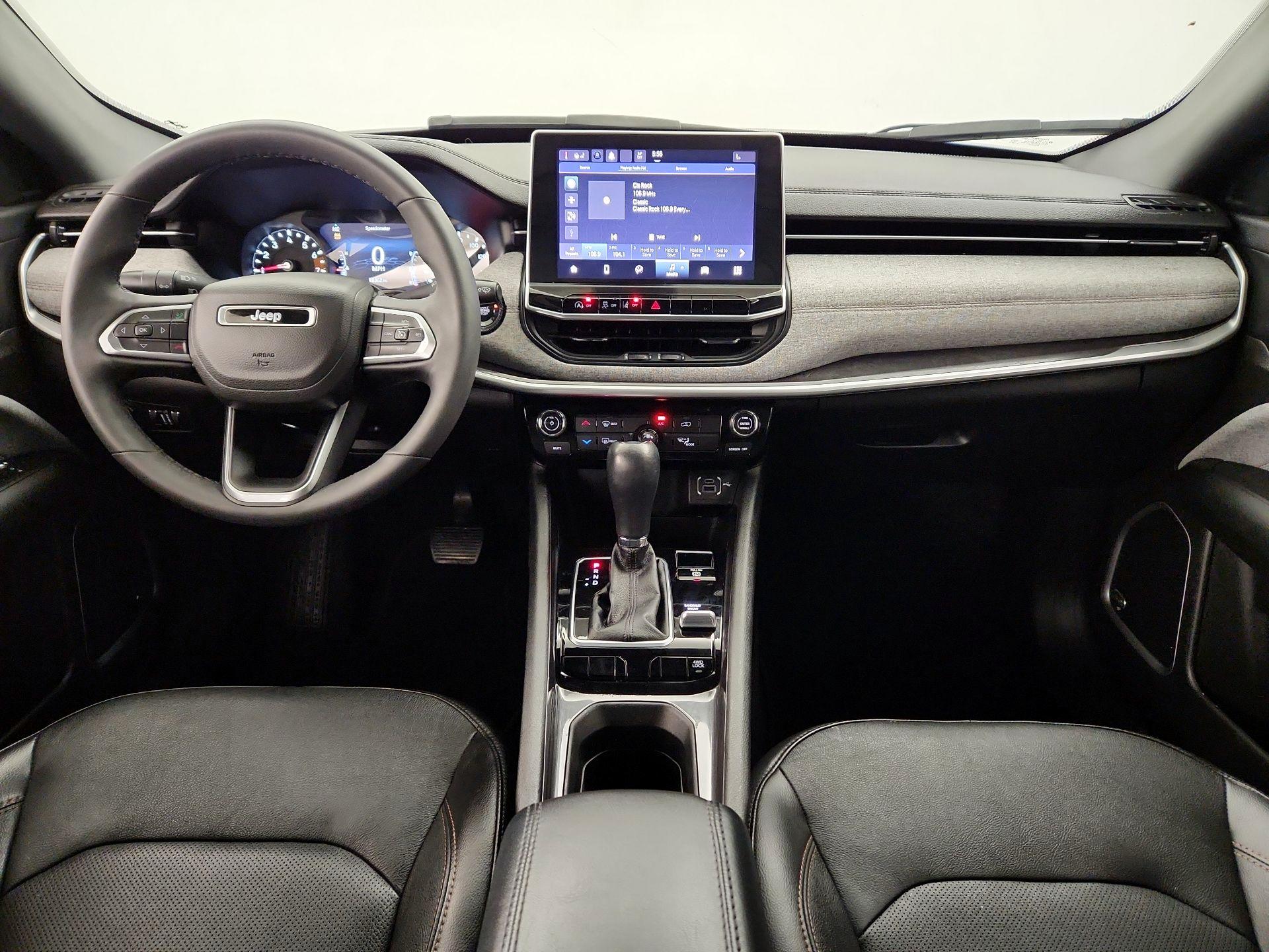 Thumbnail: 2023 Jeep Compass - 9