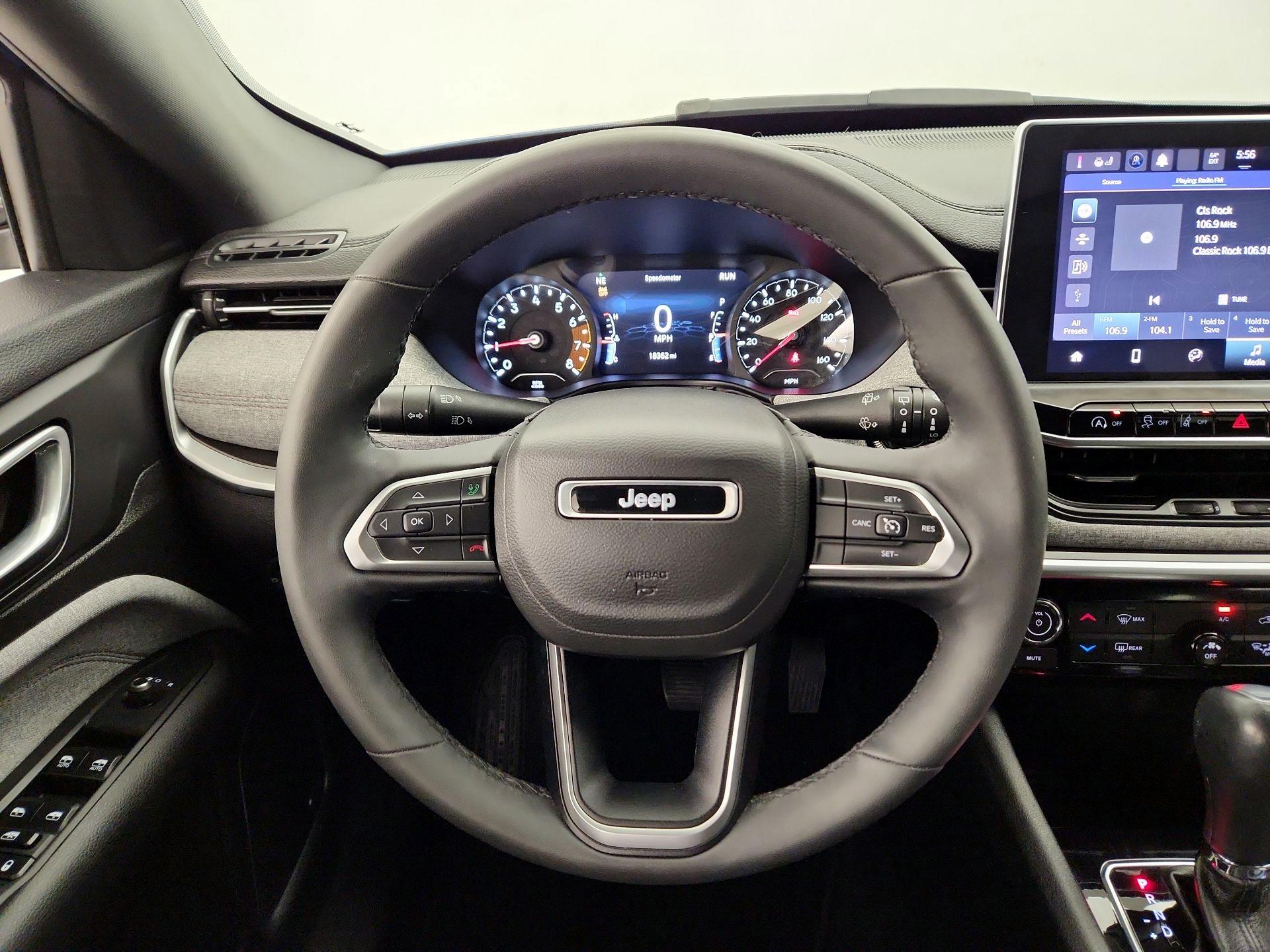 Thumbnail: 2023 Jeep Compass - 10