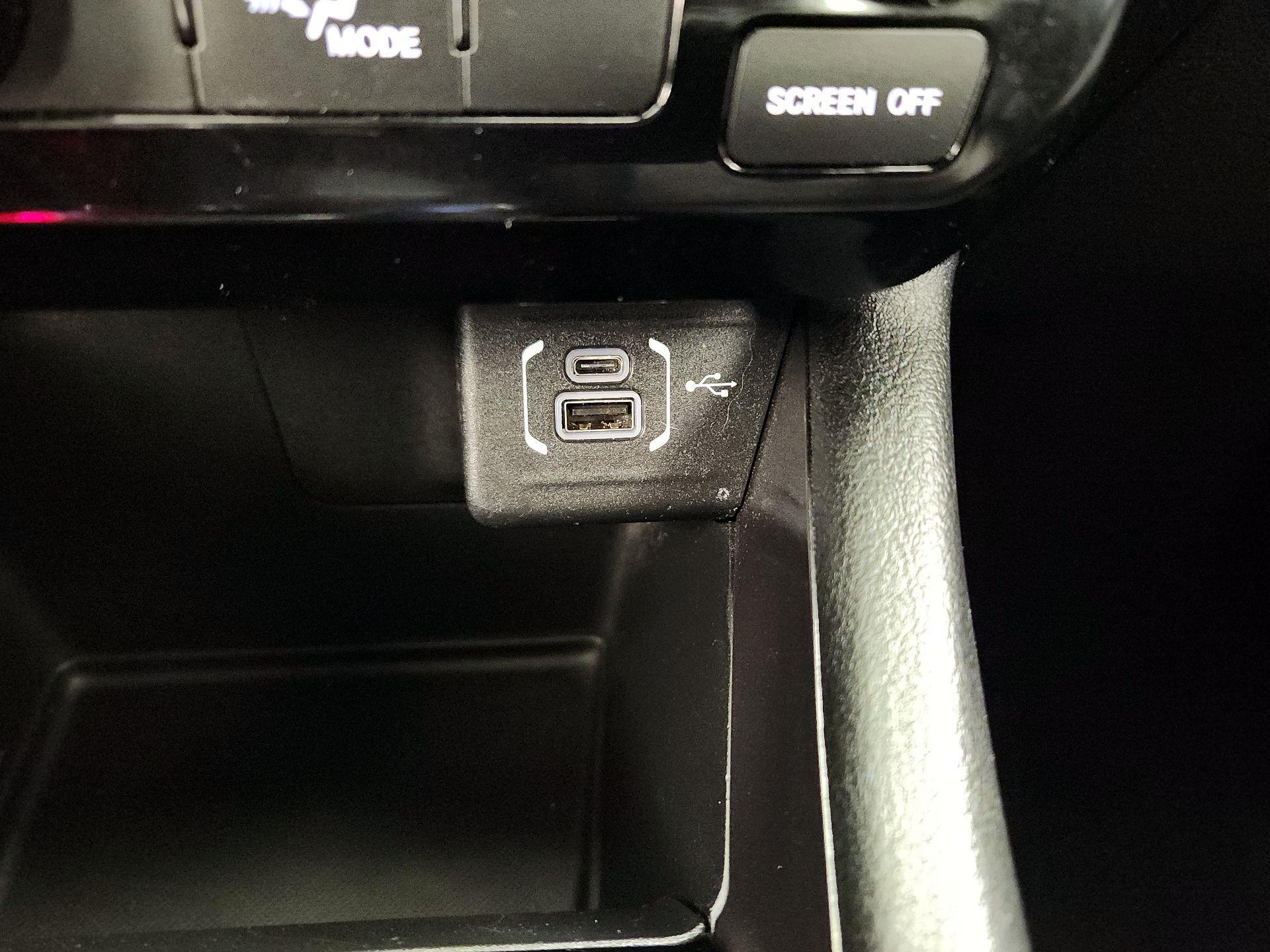 Thumbnail: 2023 Jeep Compass - 18