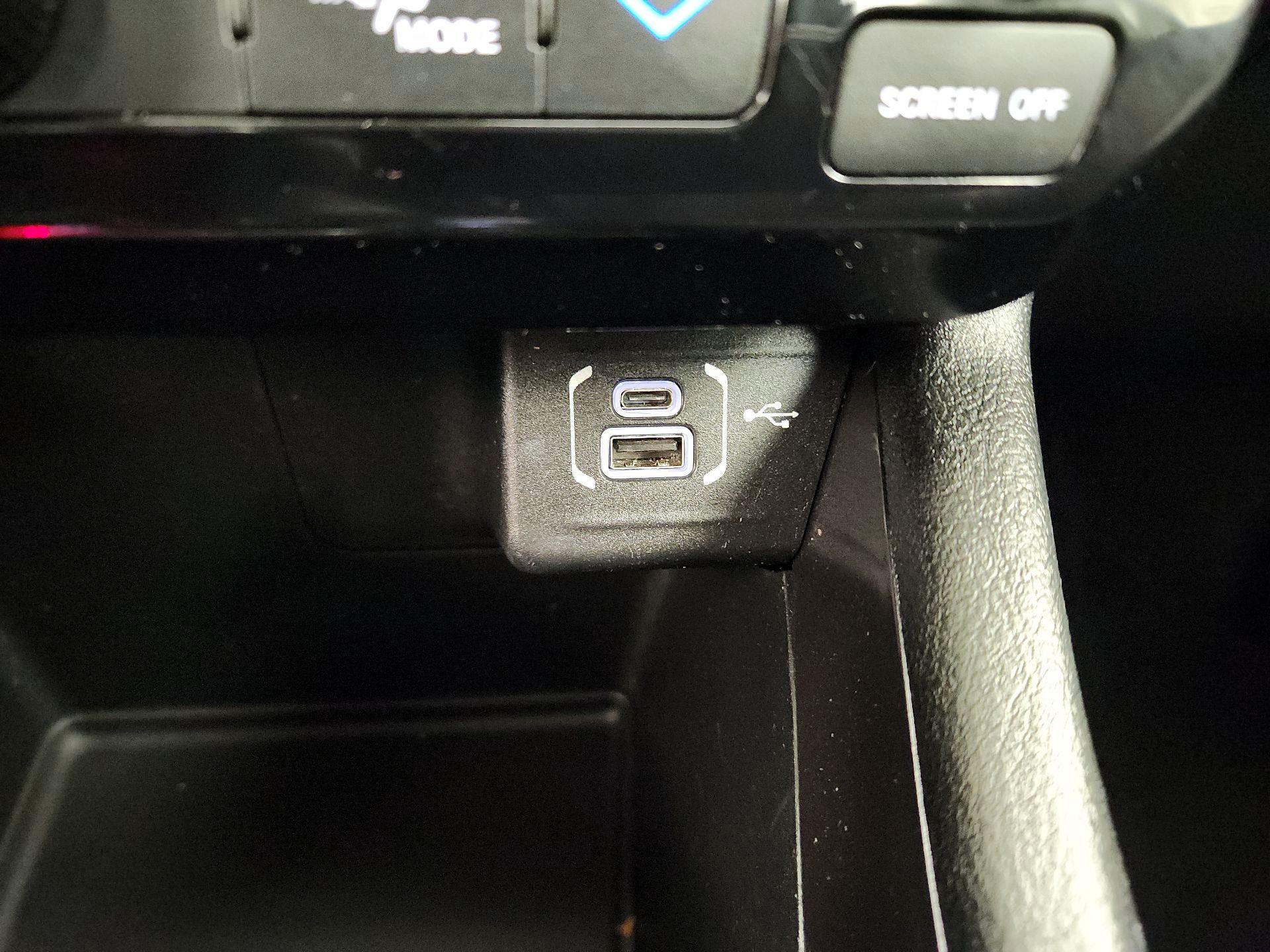 Thumbnail: 2022 Jeep Compass - 18