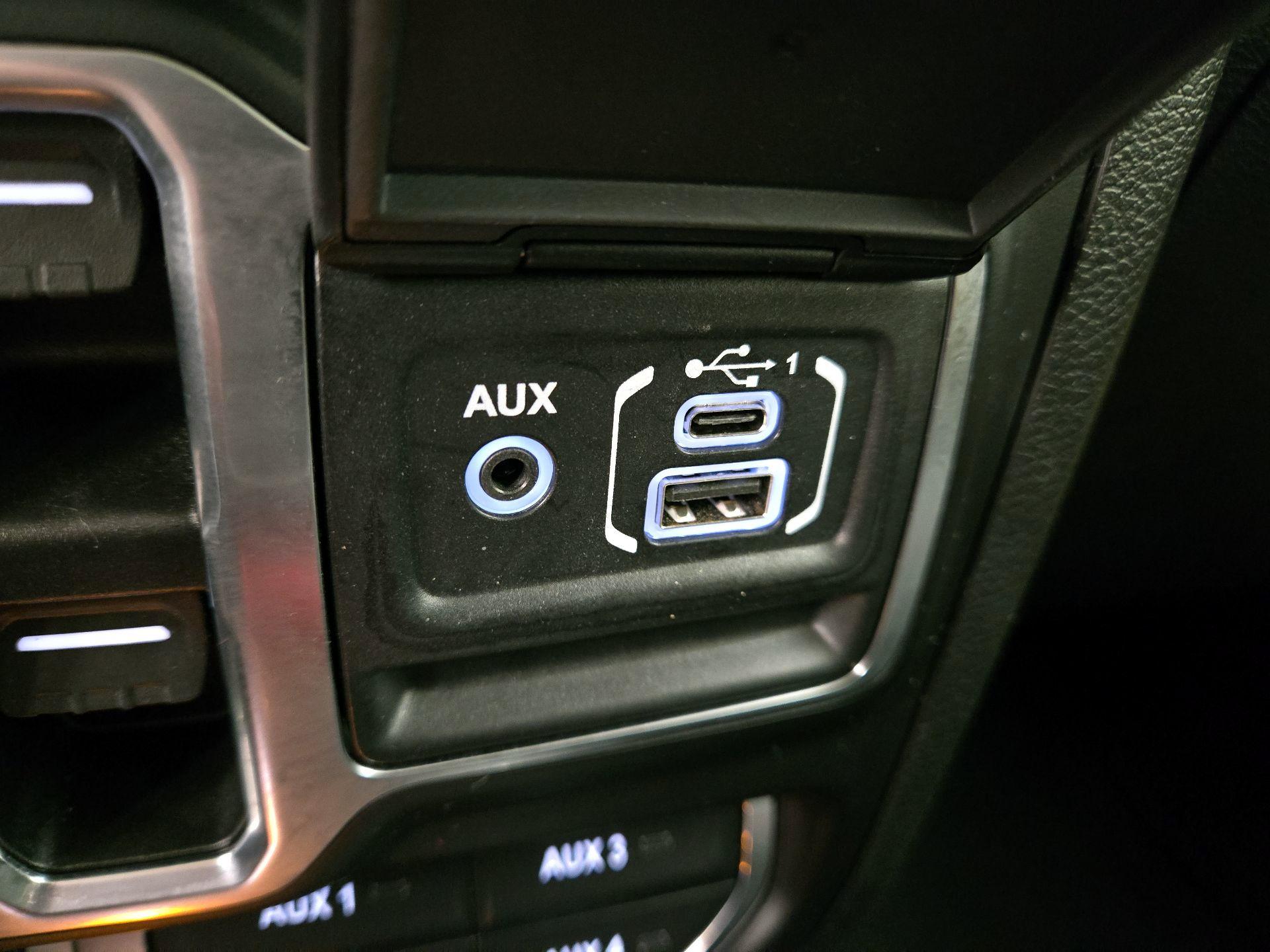 Thumbnail: 2023 Jeep Wrangler - 19