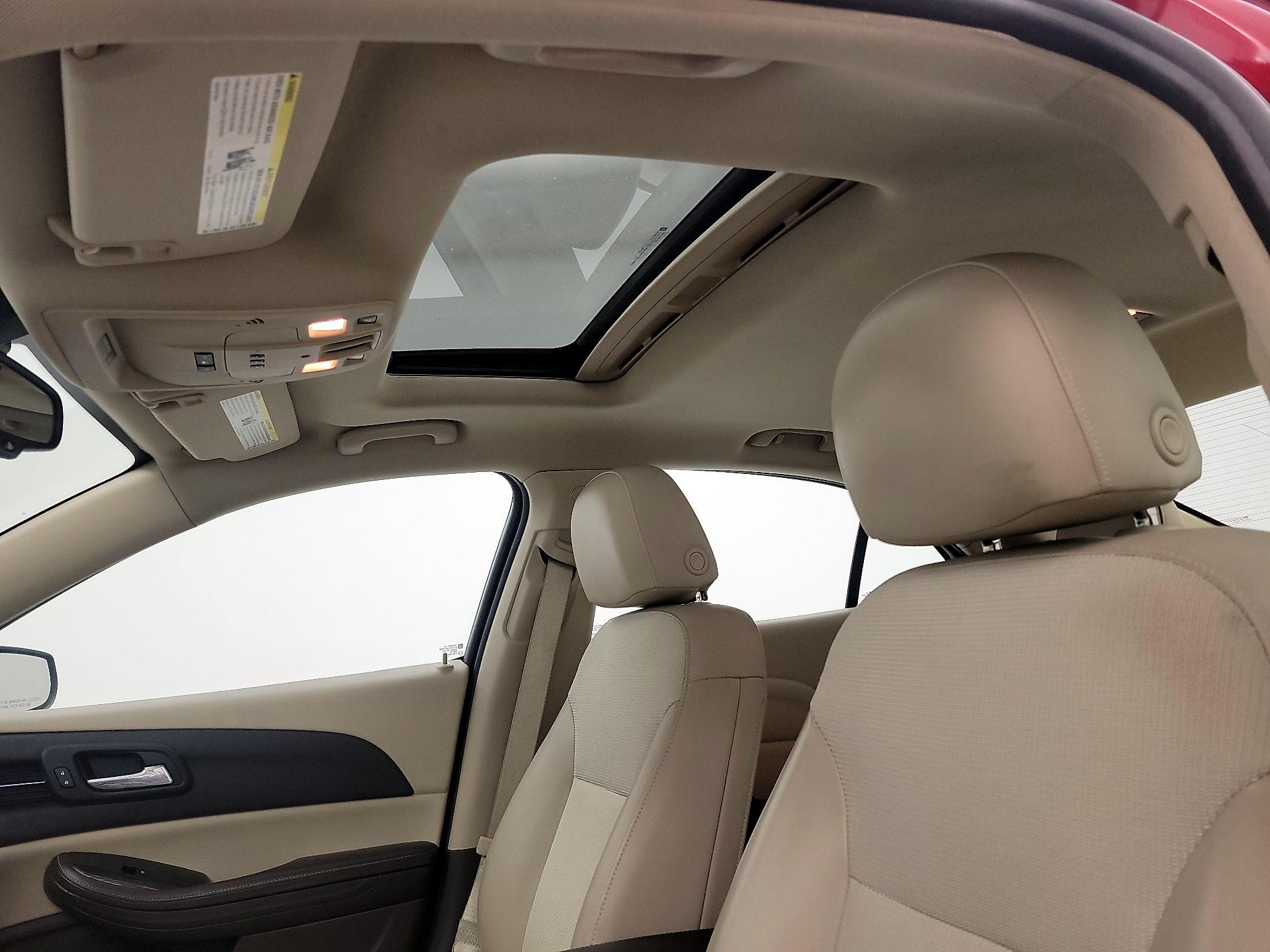 Thumbnail: 2014 Chevrolet Malibu - 18