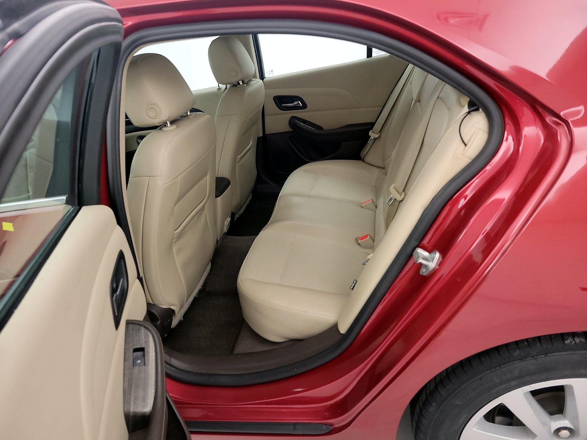 Thumbnail: 2014 Chevrolet Malibu - 19