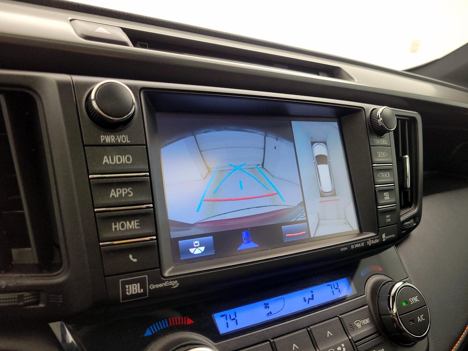 Thumbnail: 2016 Toyota RAV4 - 14