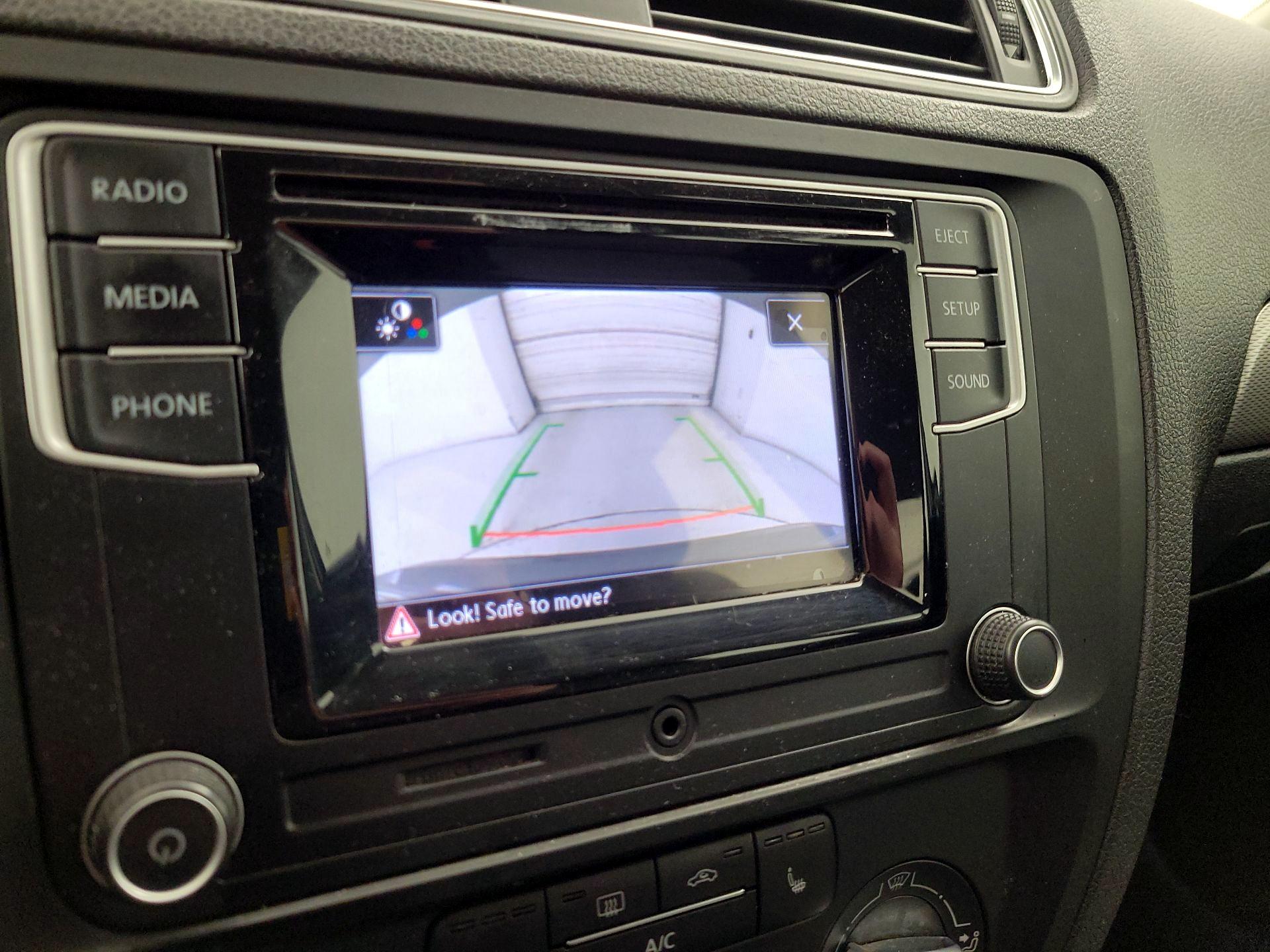 Thumbnail: 2018 Volkswagen Jetta - 14