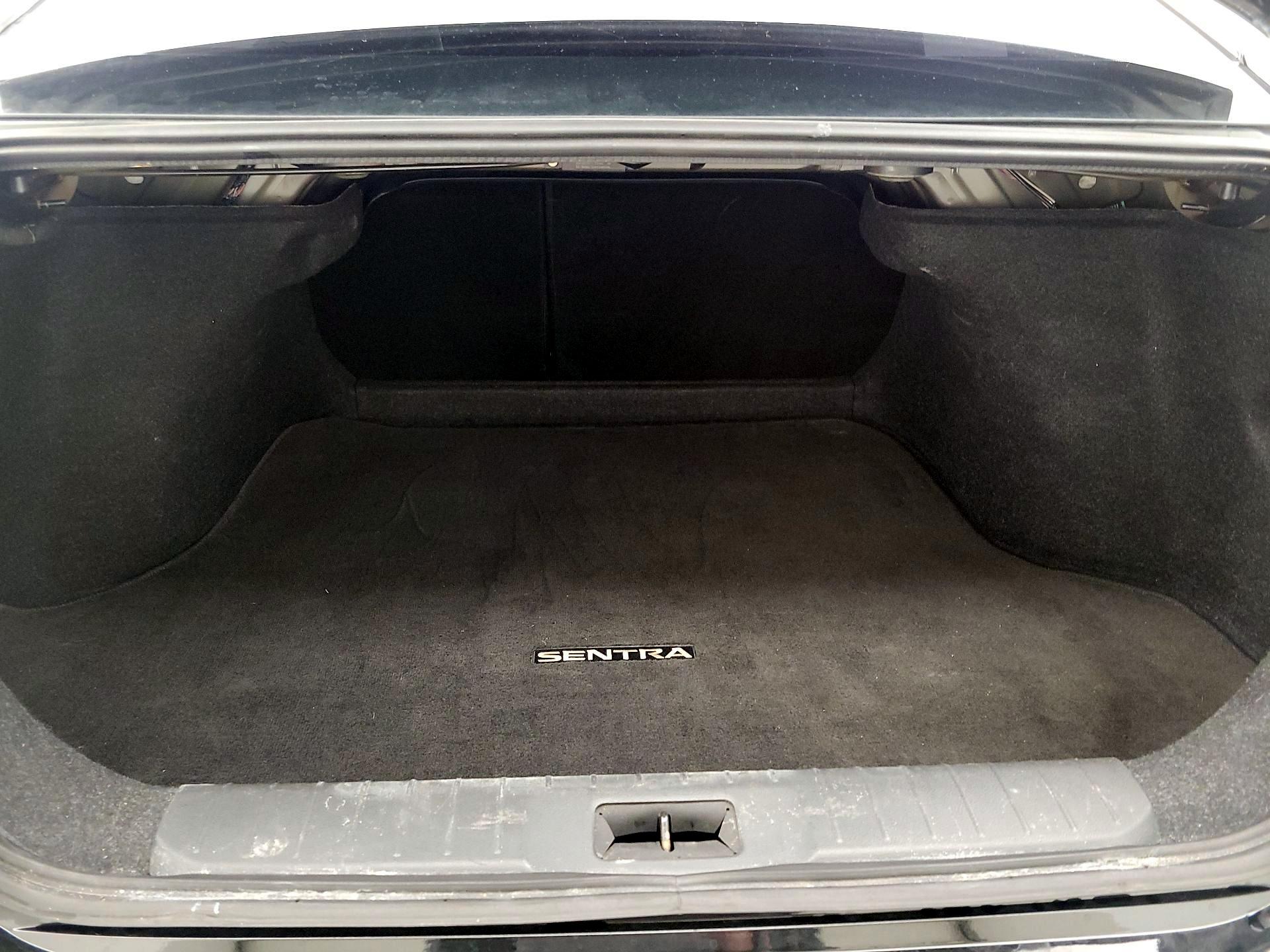 Thumbnail: 2020 Nissan Sentra - 19