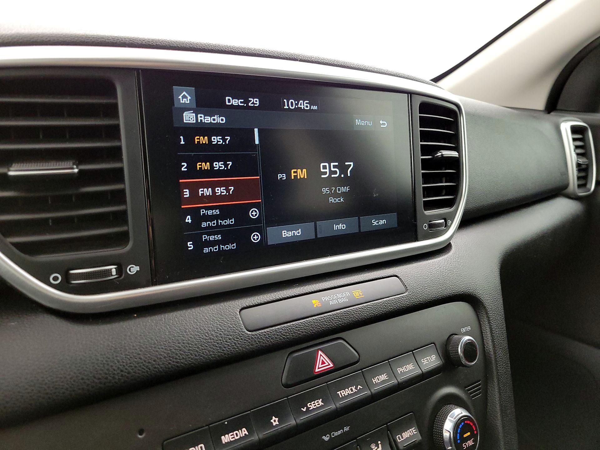 Thumbnail: 2022 Kia Sportage - 15