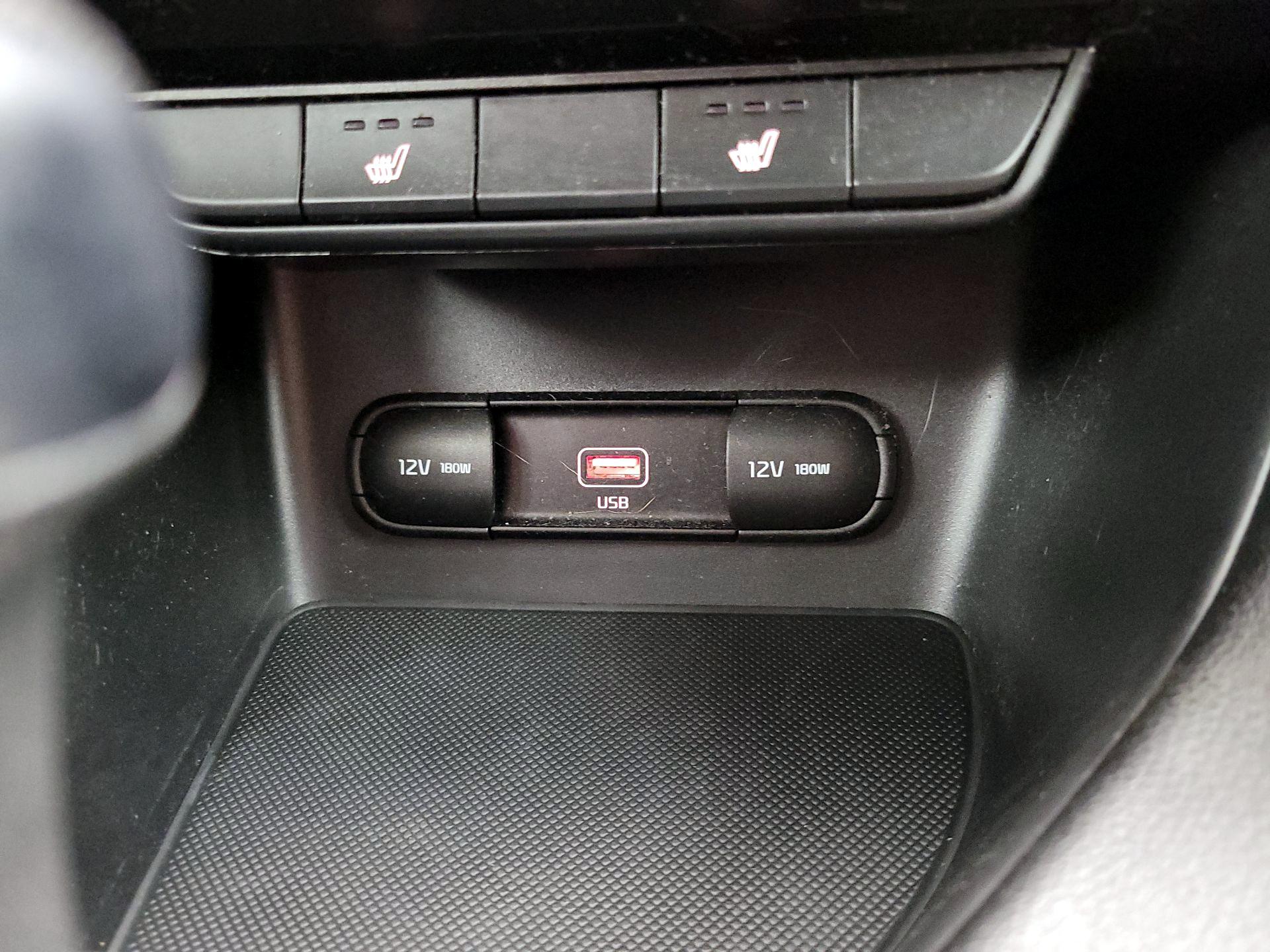 Thumbnail: 2022 Kia Sportage - 18