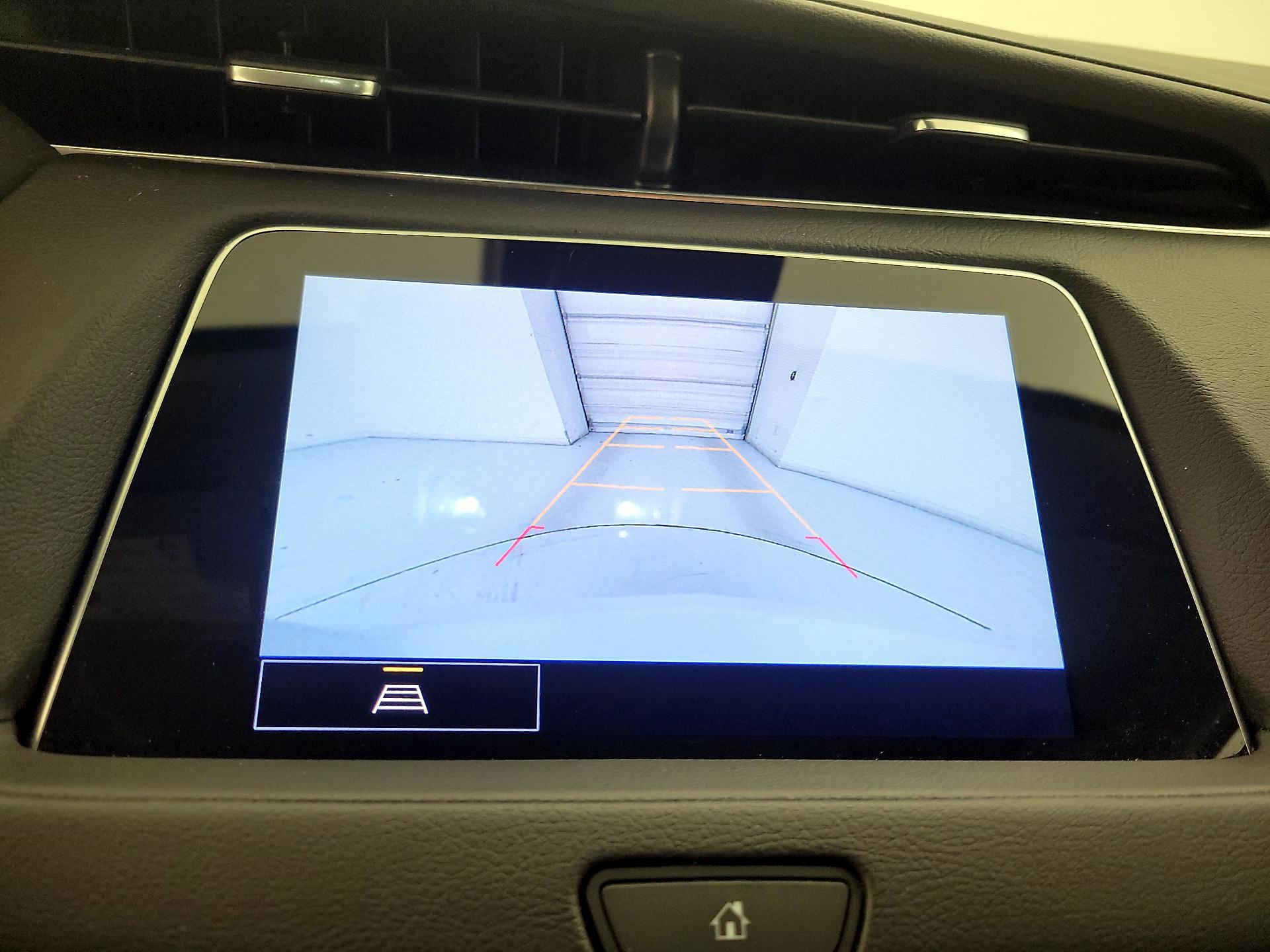 Thumbnail: 2023 Cadillac XT4 - 15