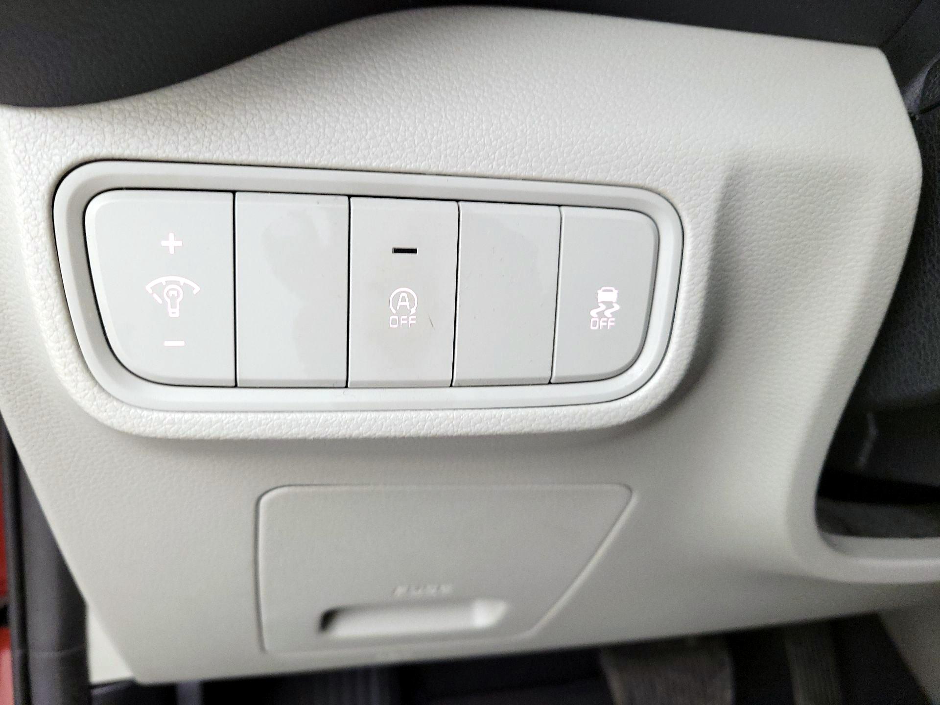 Thumbnail: 2021 Kia Soul - 13