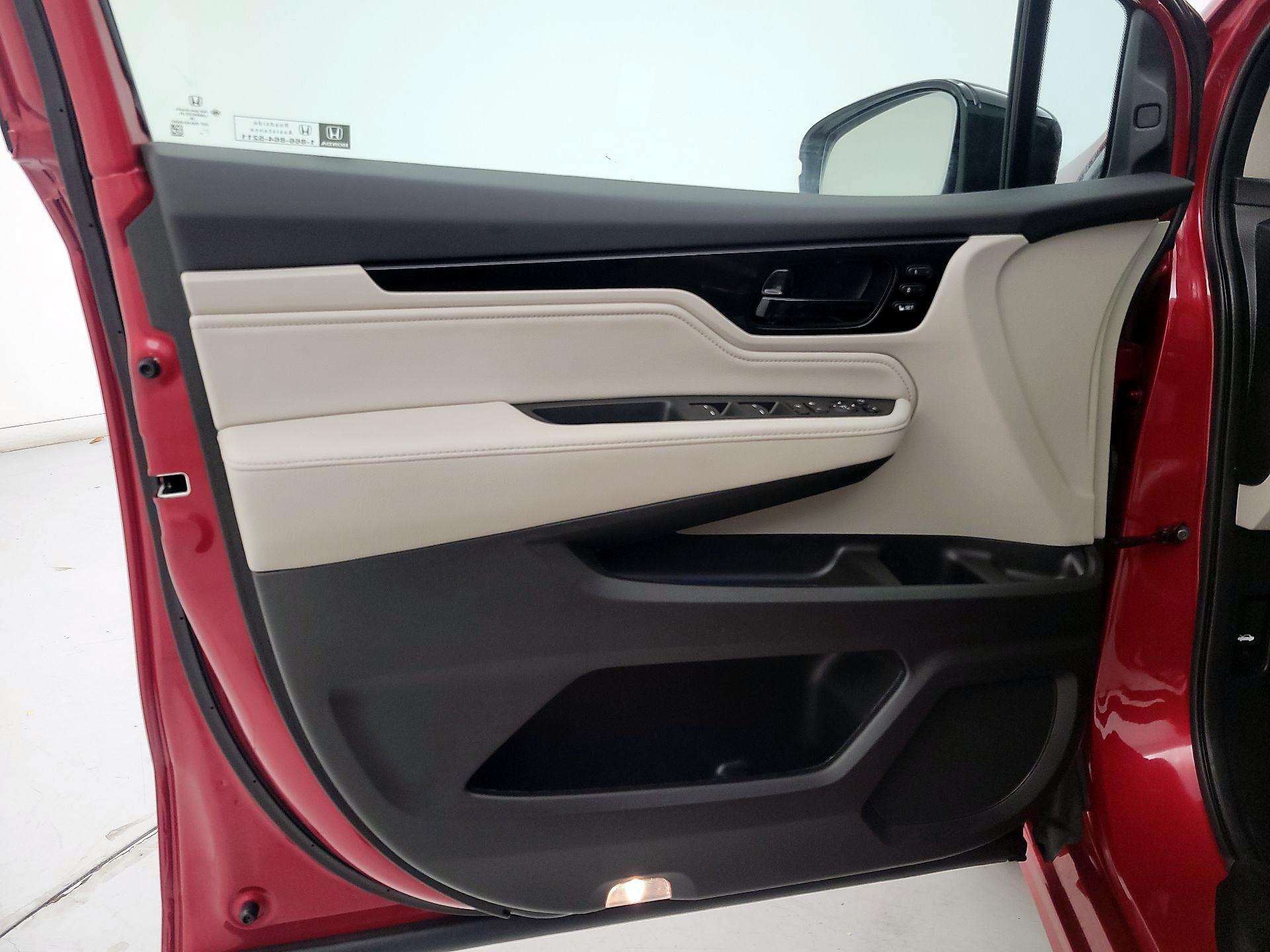 Thumbnail: 2025 Honda Odyssey - 12