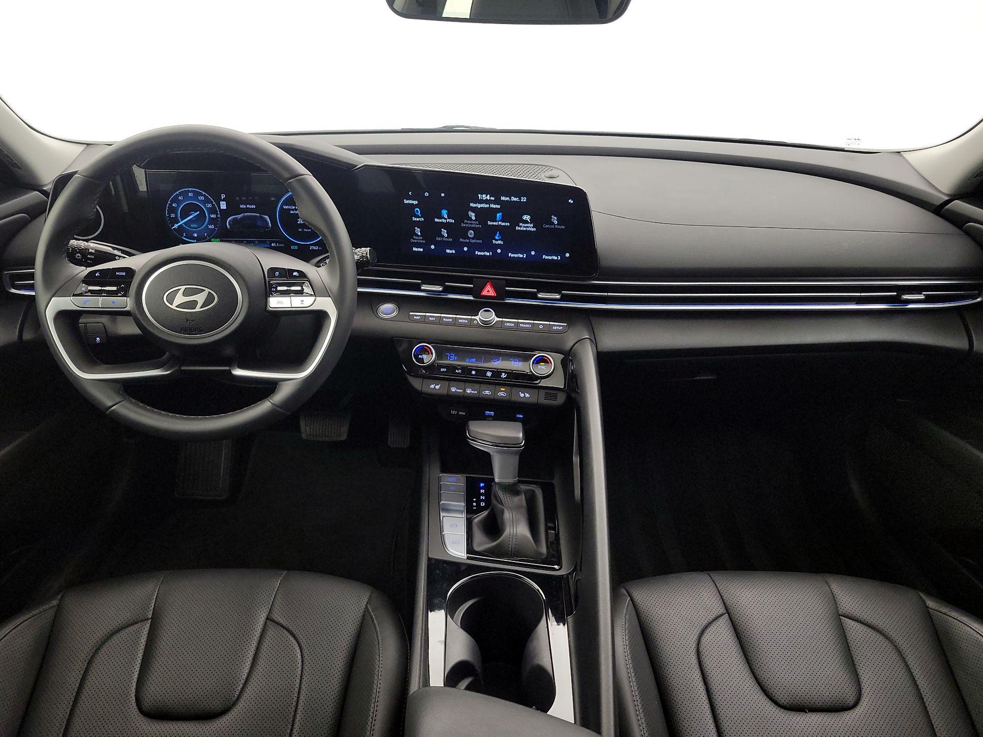 Thumbnail: 2025 Hyundai Elantra - 9