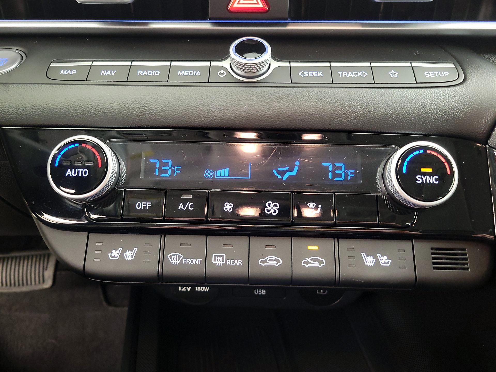 Thumbnail: 2025 Hyundai Elantra - 17