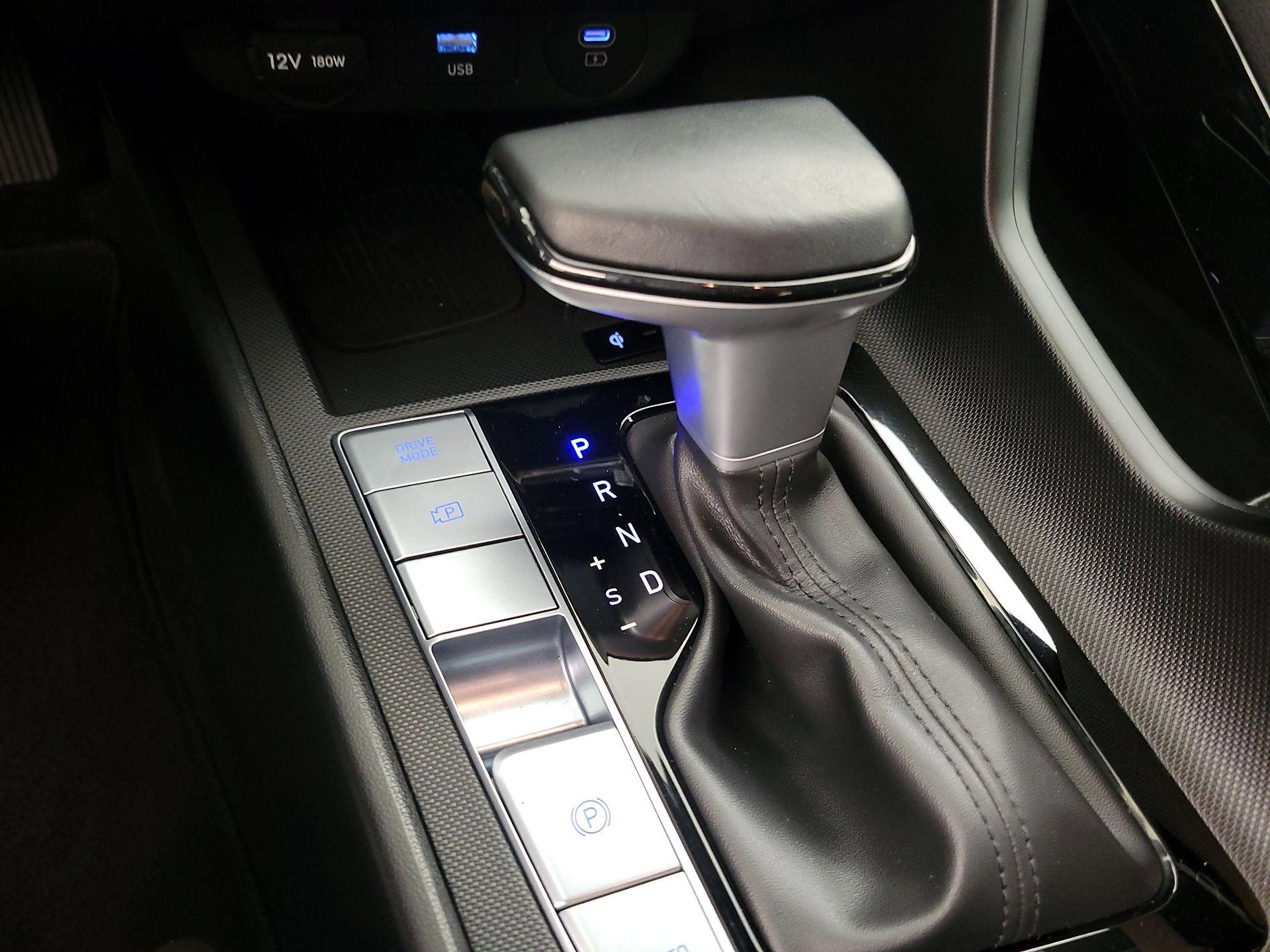 Thumbnail: 2025 Hyundai Elantra - 18