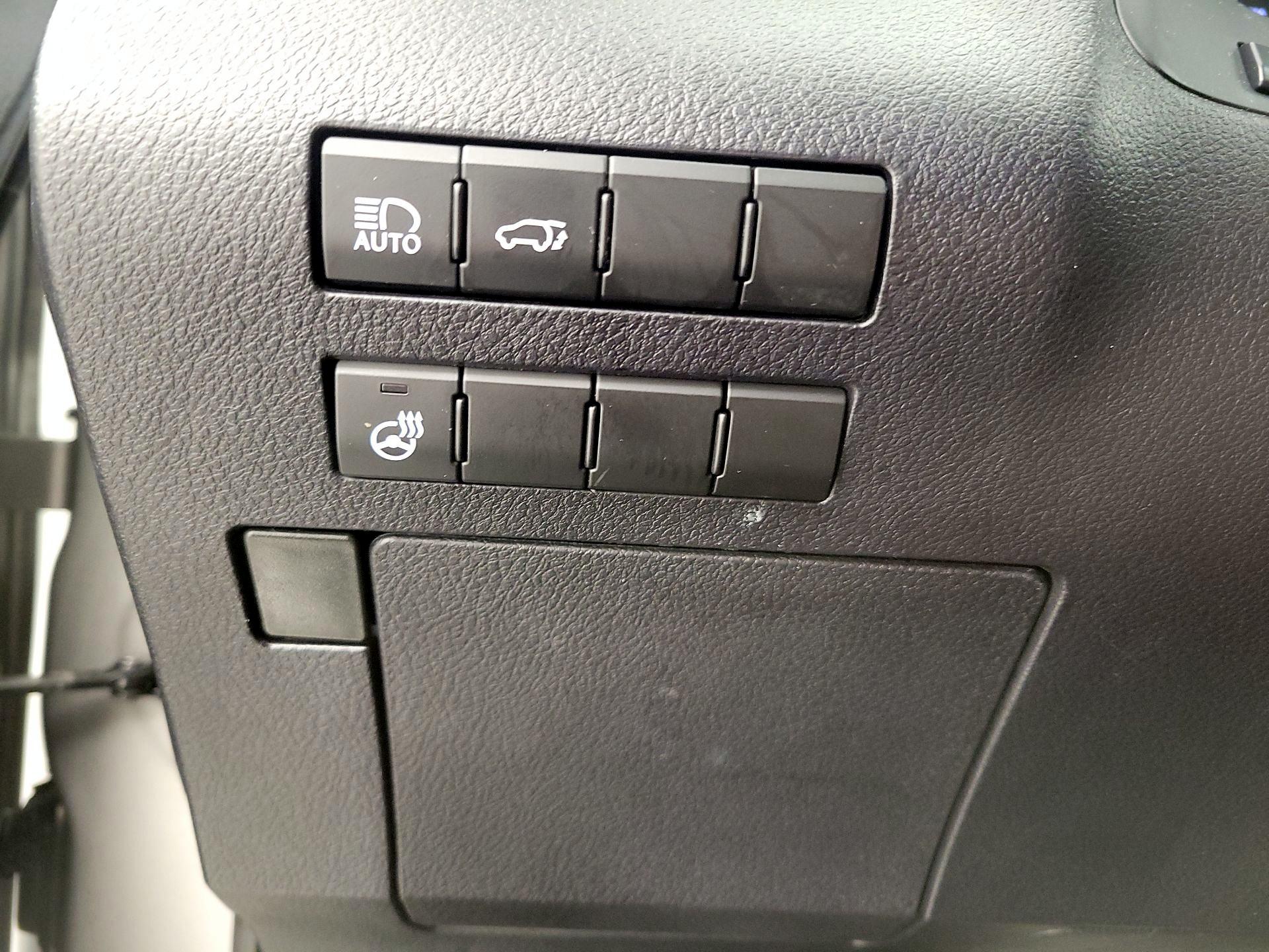 Thumbnail: 2021 Lexus RX - 13