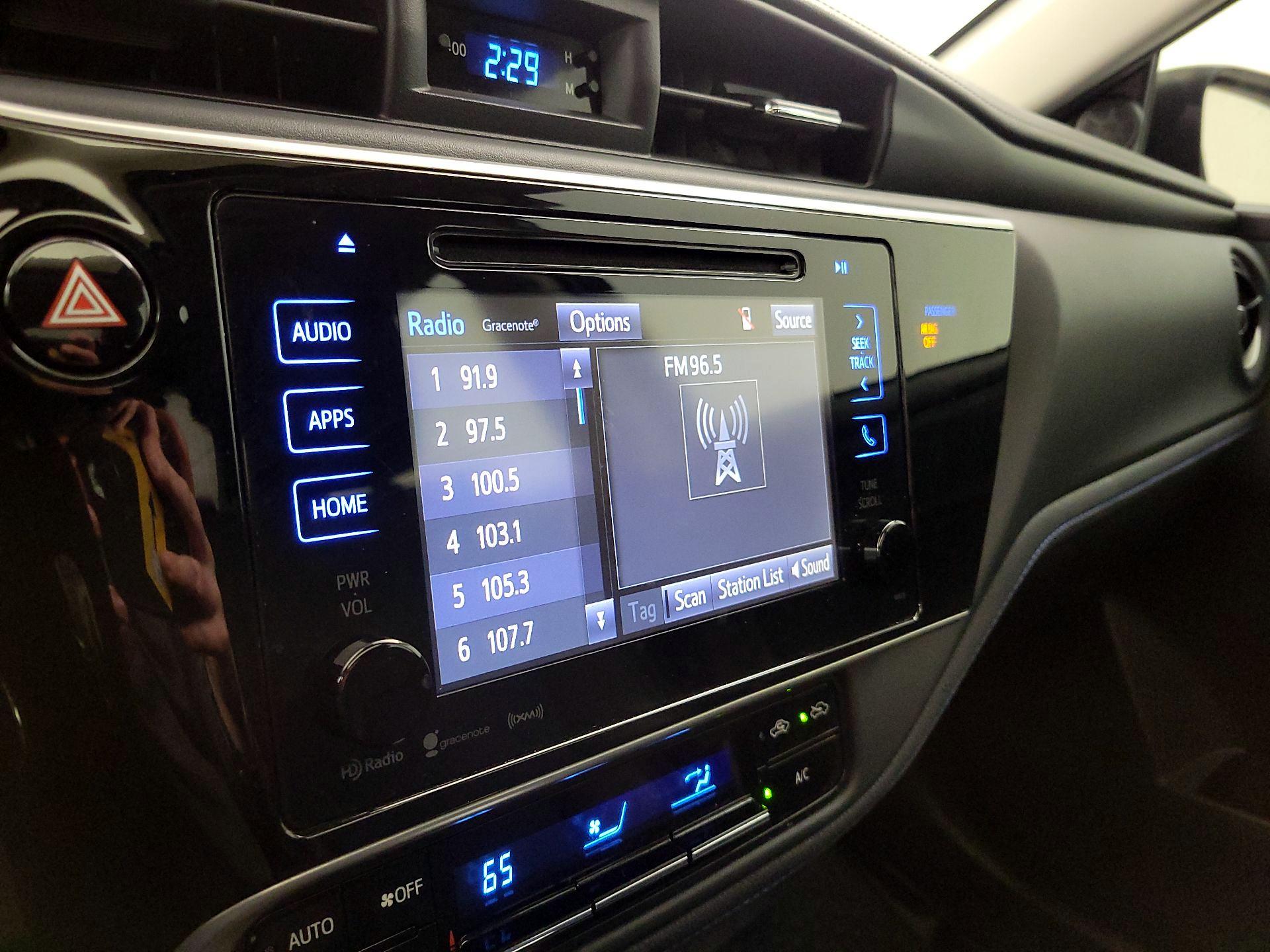 Thumbnail: 2019 Toyota Corolla - 15