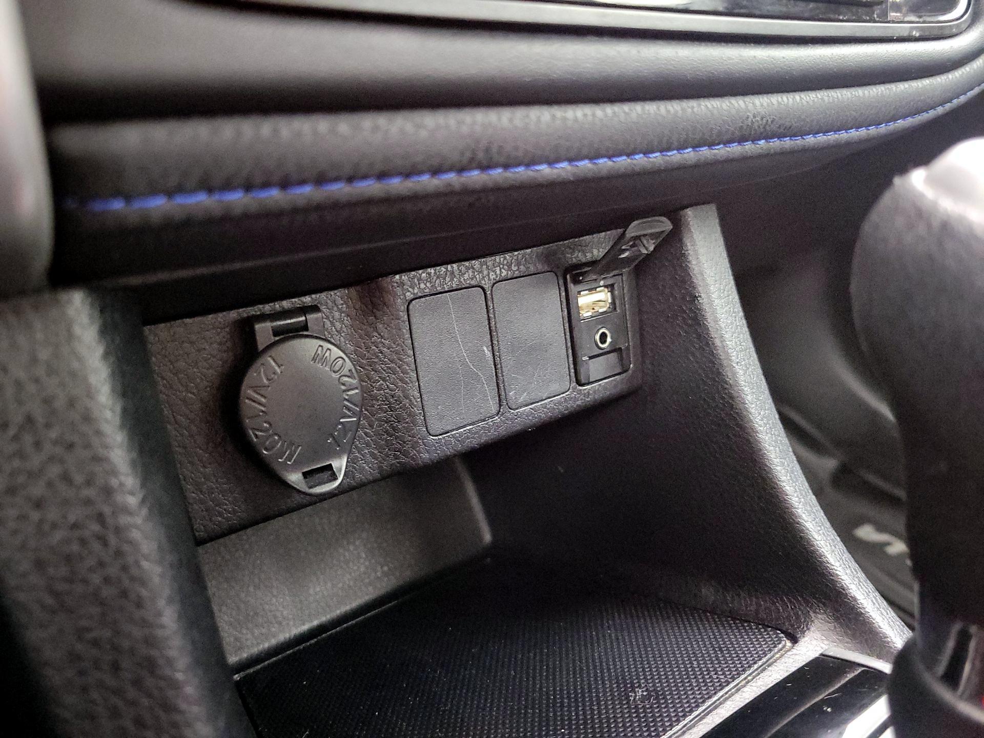 Thumbnail: 2019 Toyota Corolla - 18