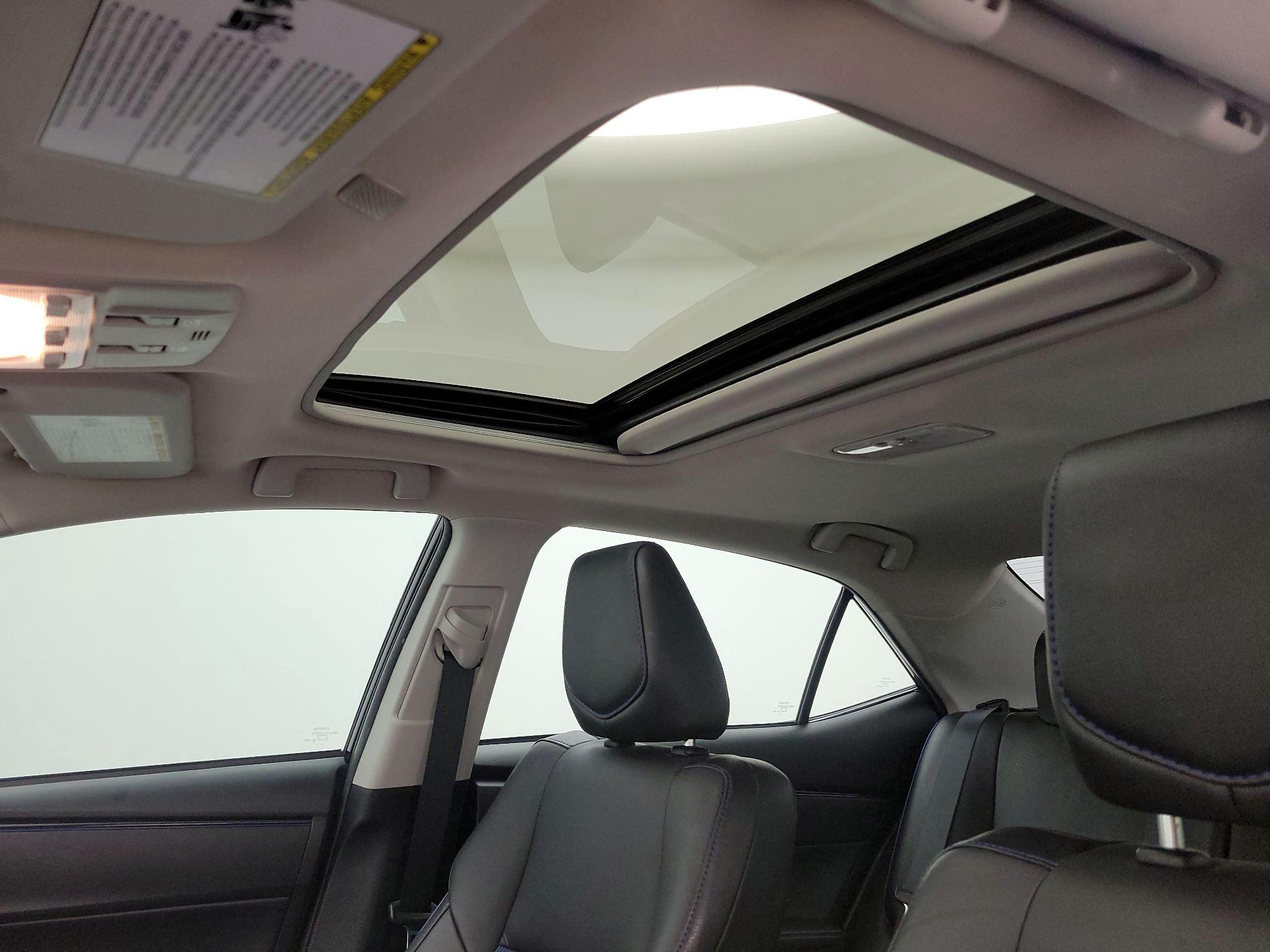 Thumbnail: 2019 Toyota Corolla - 19