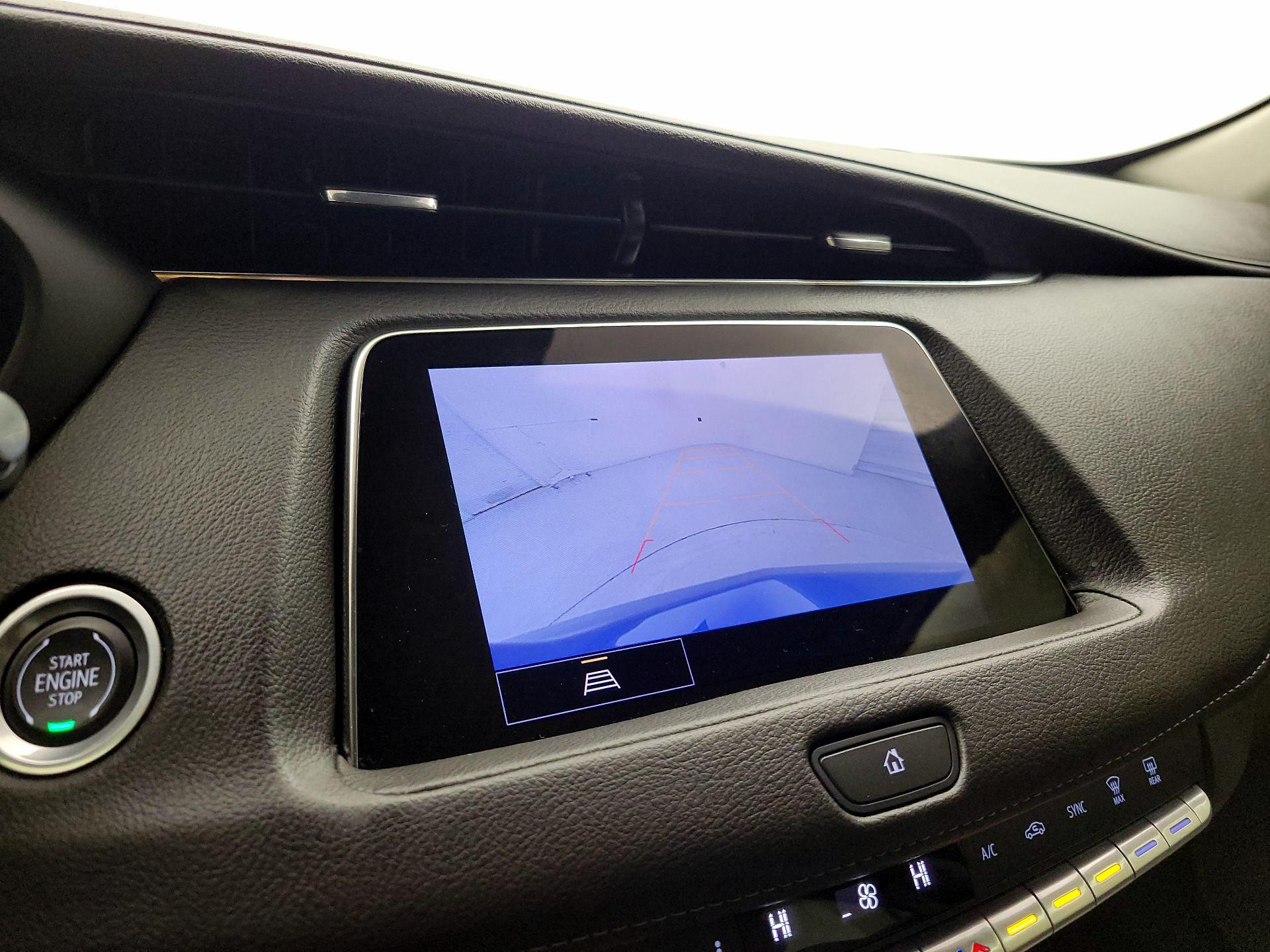 Thumbnail: 2023 Cadillac XT4 - 14