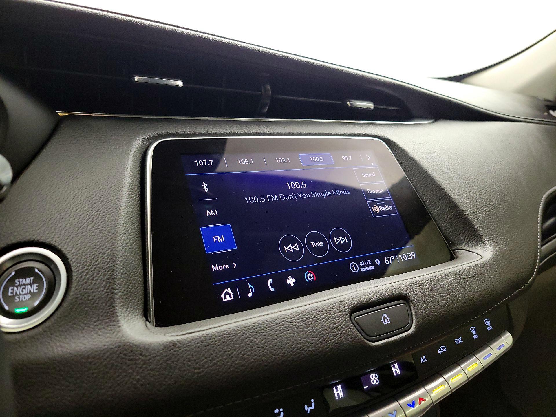 Thumbnail: 2023 Cadillac XT4 - 15