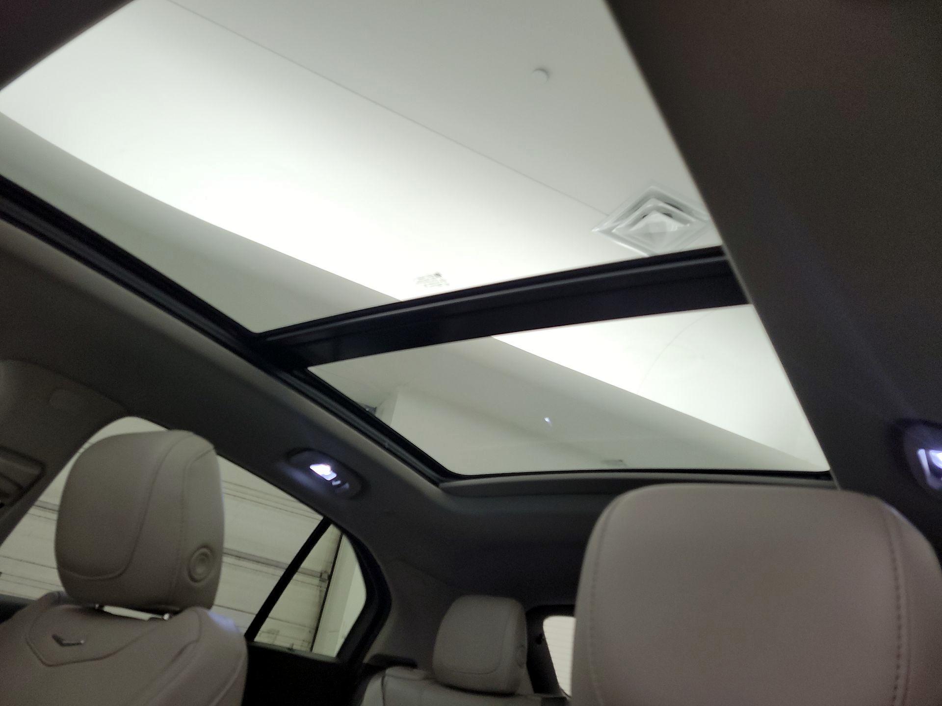 Thumbnail: 2023 Cadillac XT4 - 18