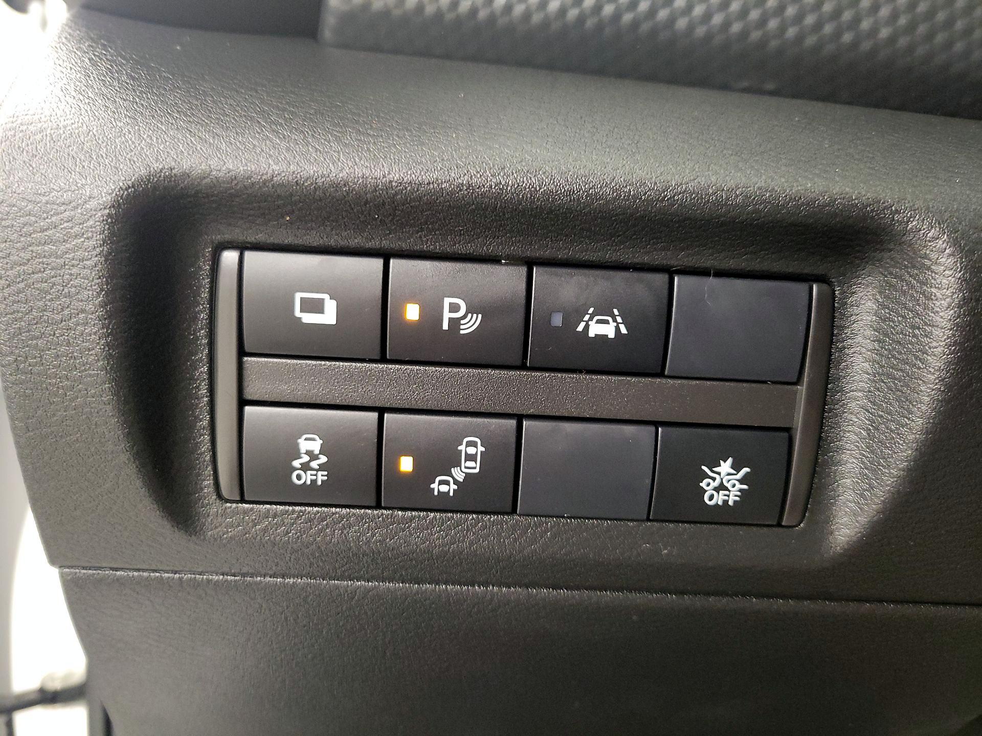 Thumbnail: 2023 Nissan Kicks - 13