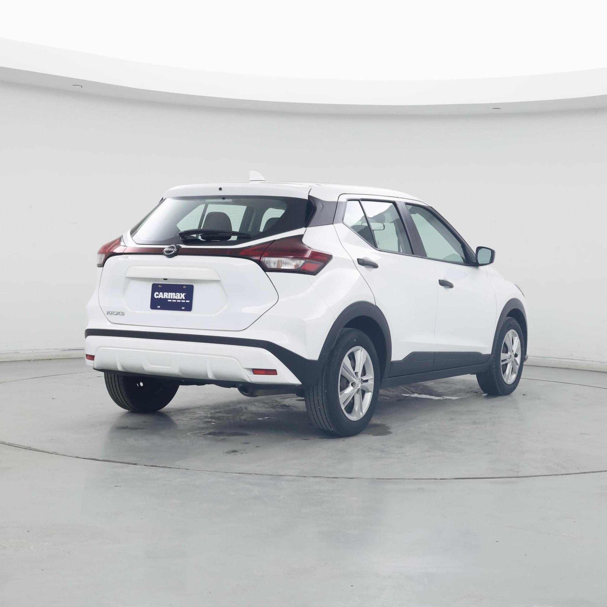 Thumbnail: 2023 Nissan Kicks - 8