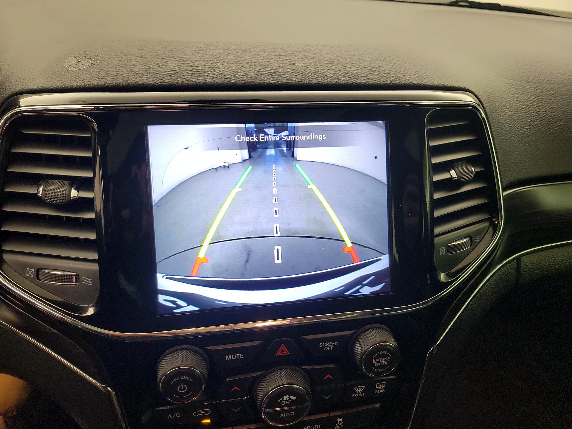 Thumbnail: 2020 Jeep Grand Cherokee - 15