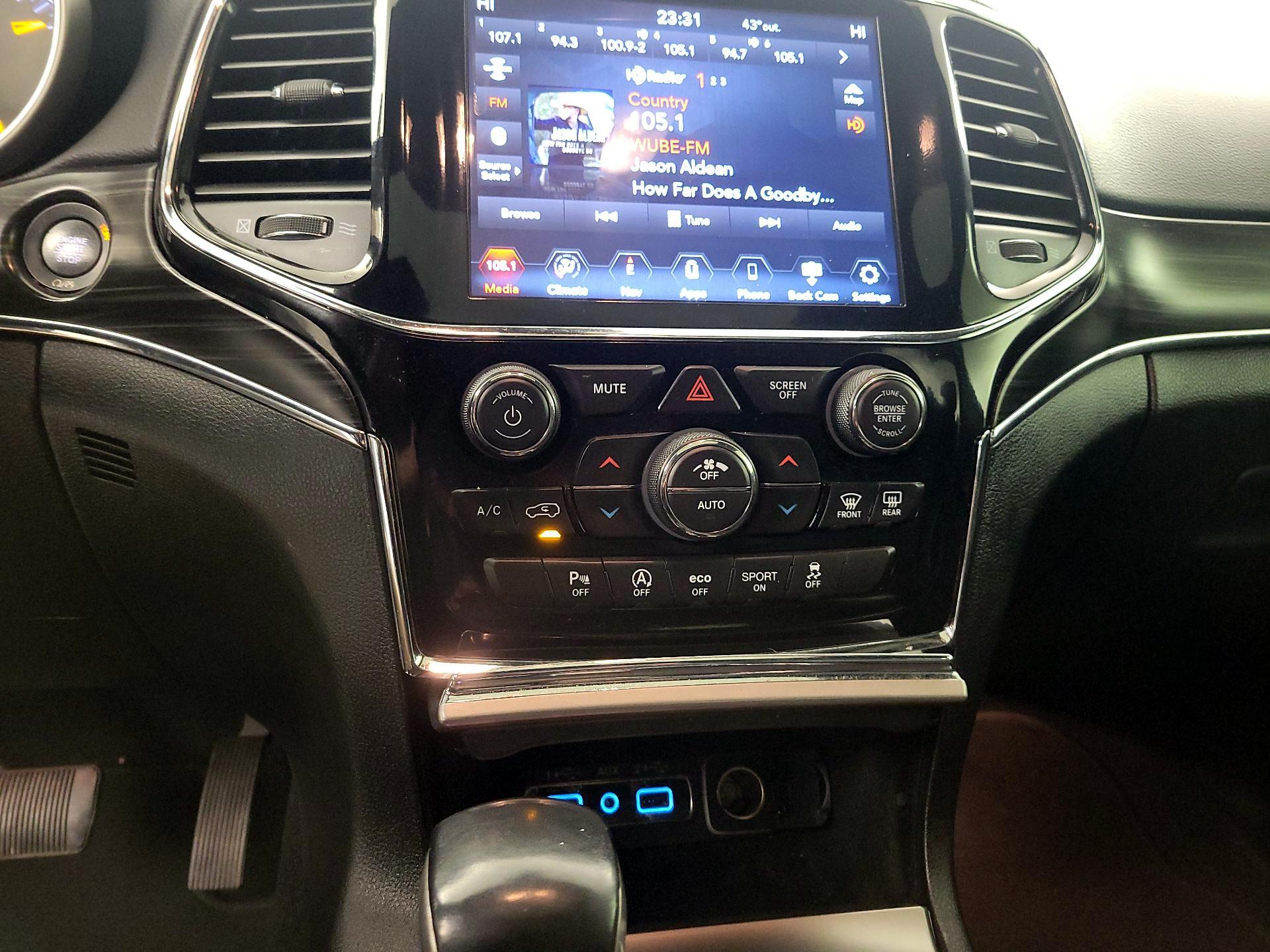 Thumbnail: 2020 Jeep Grand Cherokee - 17