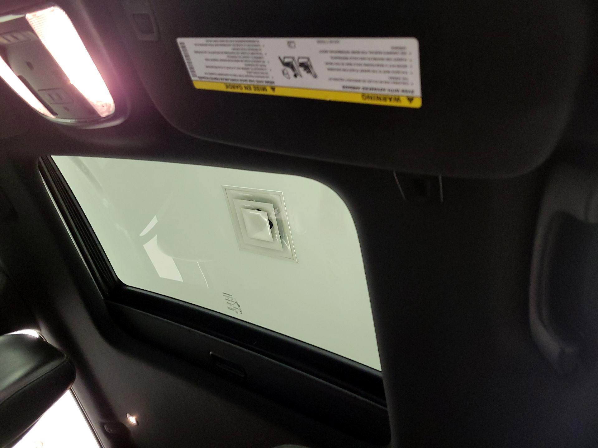 Thumbnail: 2020 Jeep Grand Cherokee - 20