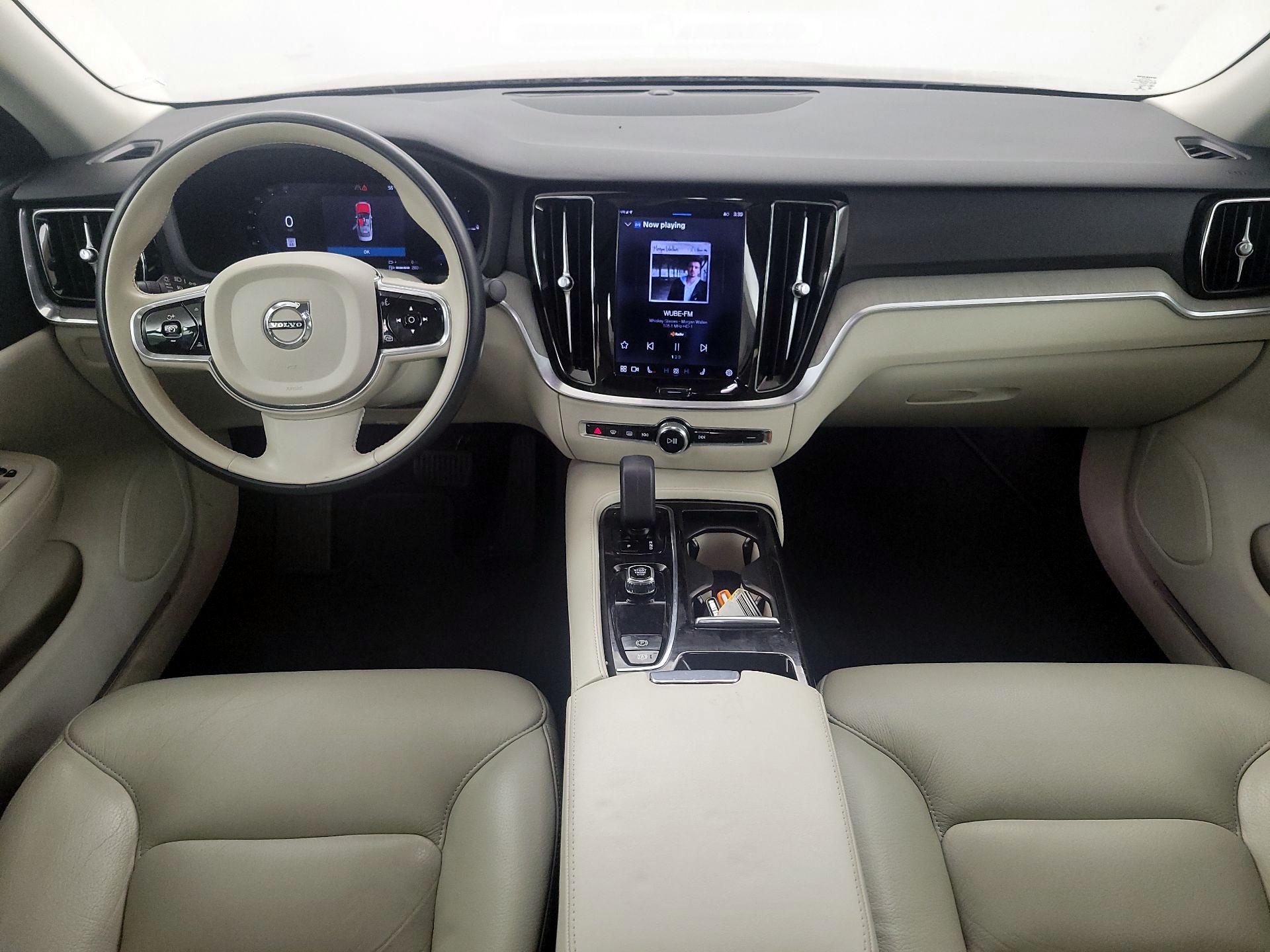 Thumbnail: 2023 Volvo S60 - 9