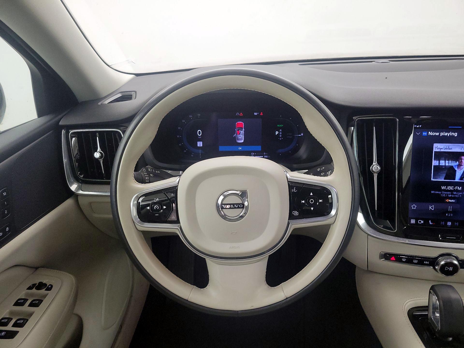 Thumbnail: 2023 Volvo S60 - 10