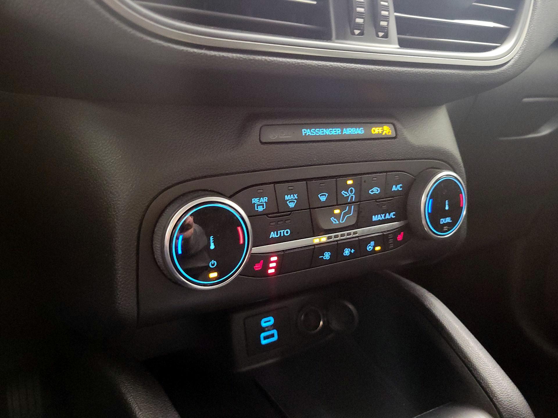 Thumbnail: 2023 Ford Escape - 16