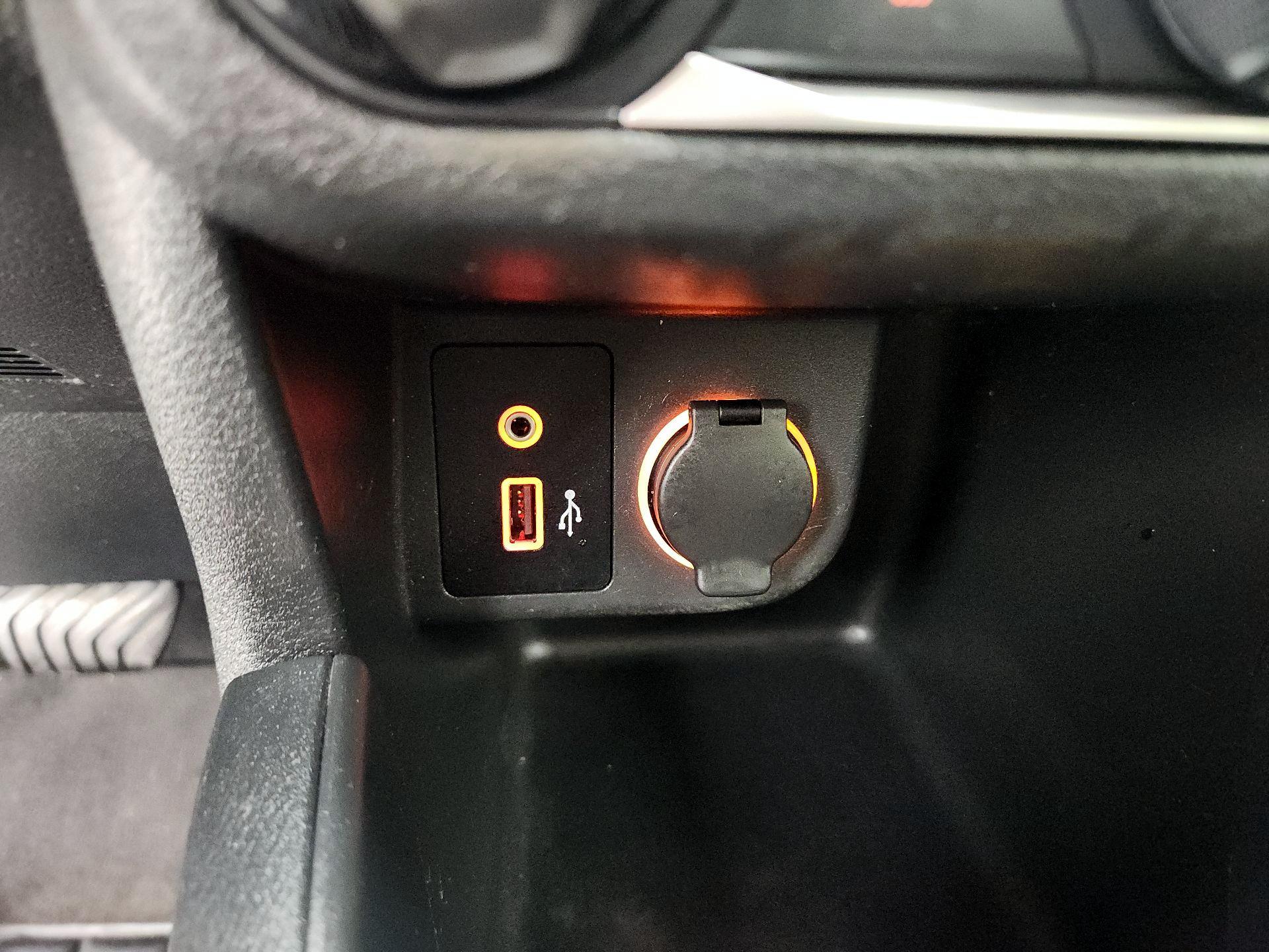 Thumbnail: 2021 Nissan Kicks - 18