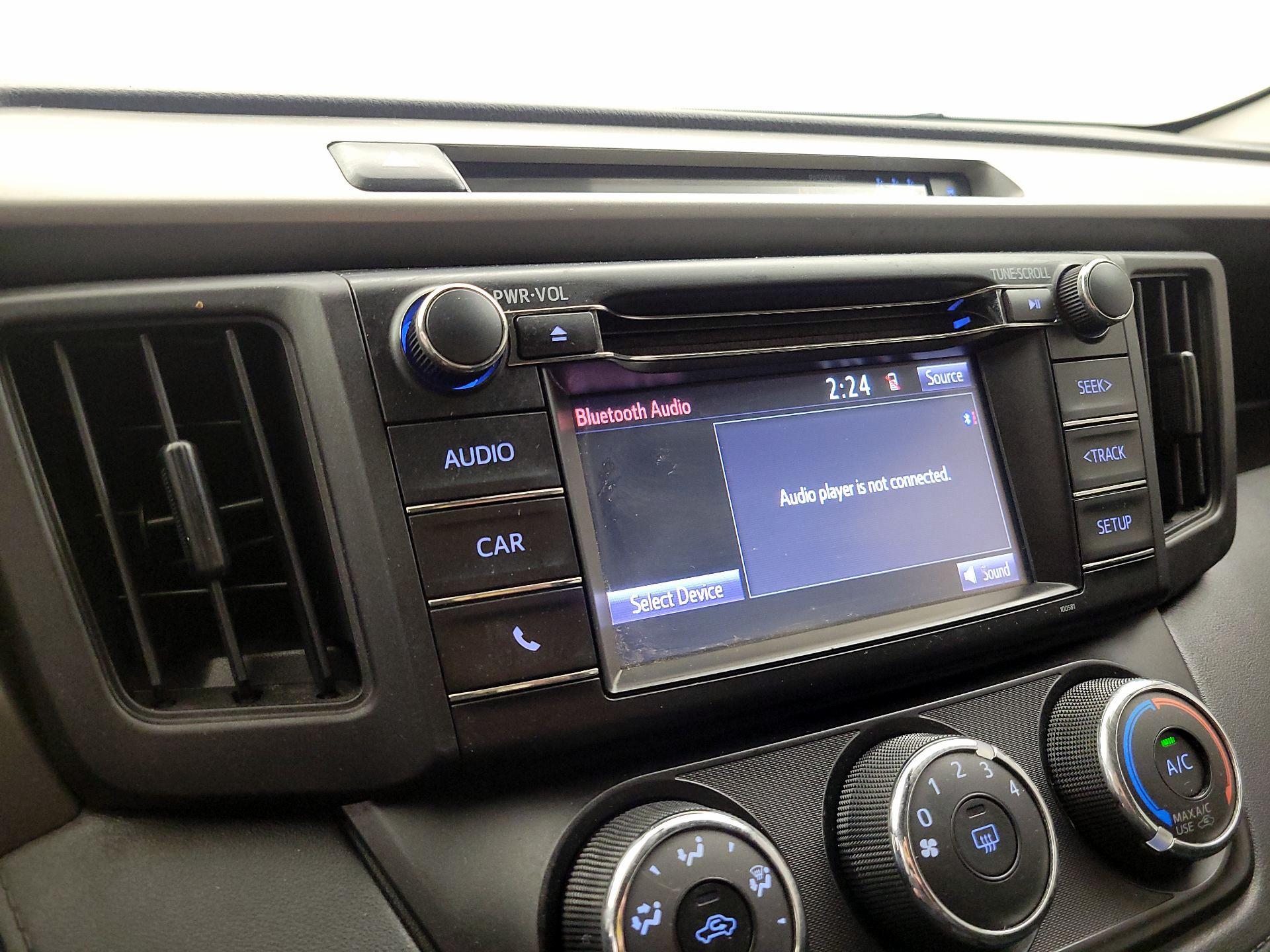 Thumbnail: 2018 Toyota RAV4 - 15