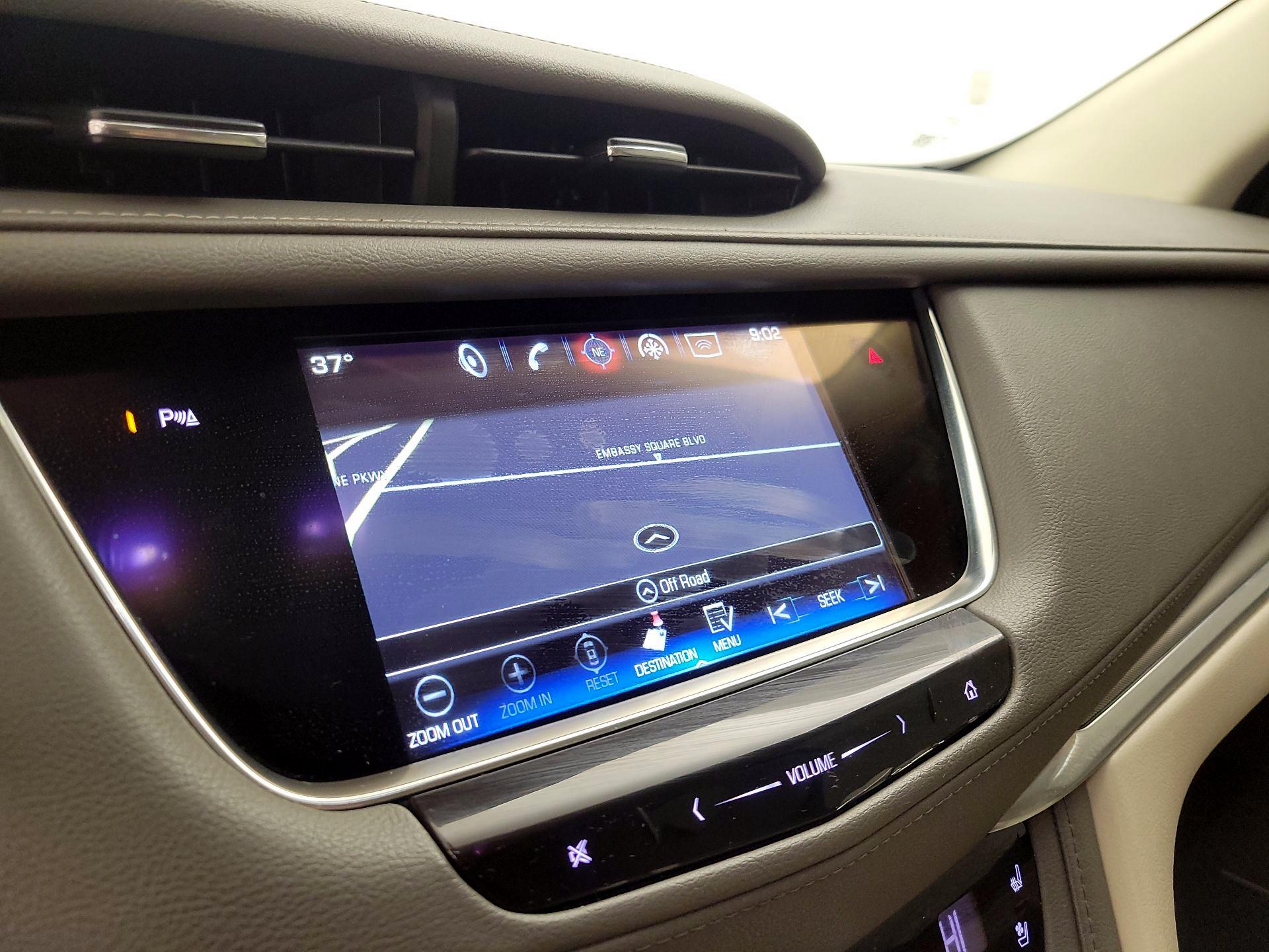 Thumbnail: 2017 Cadillac XT5 - 14