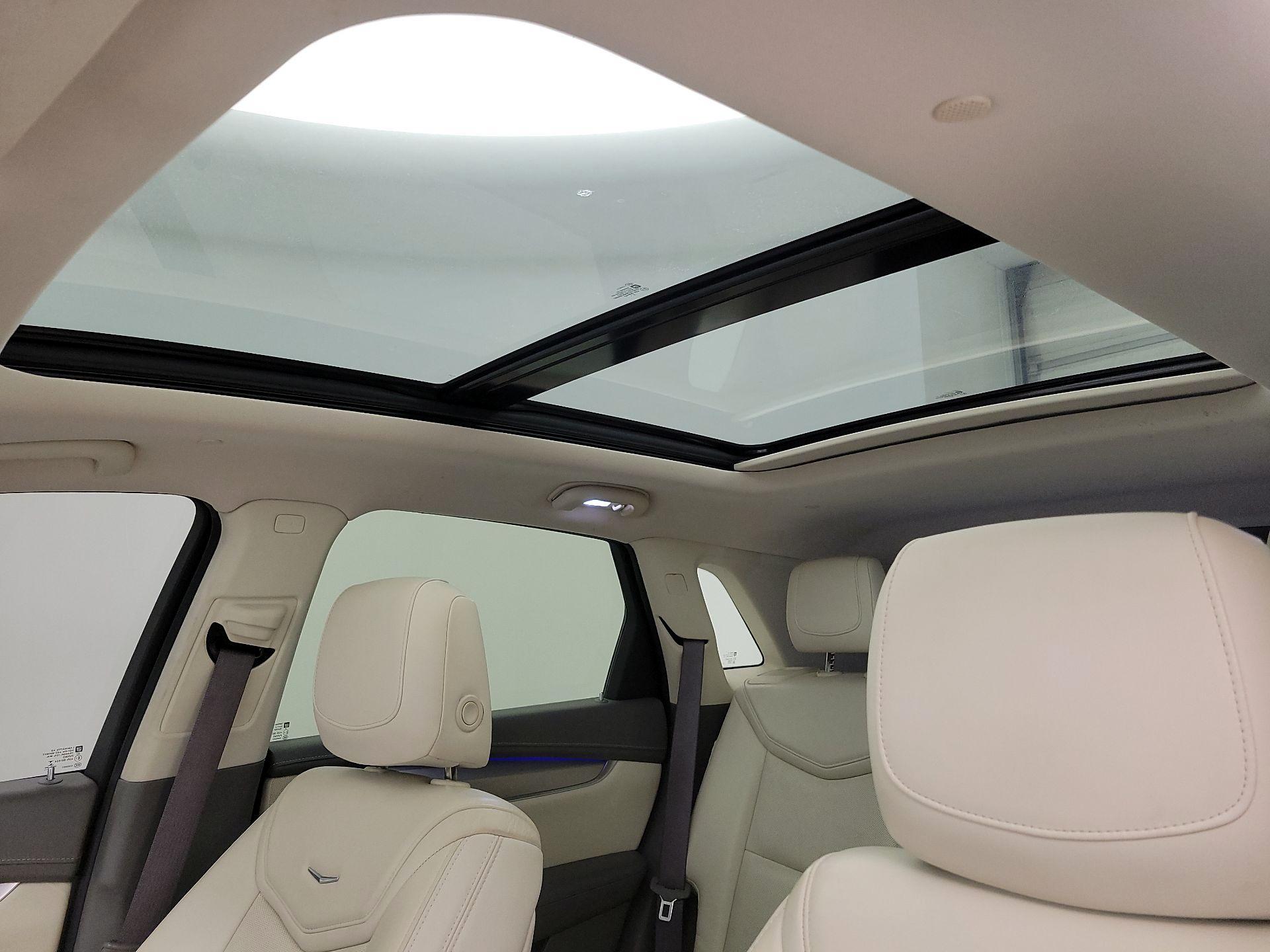 Thumbnail: 2017 Cadillac XT5 - 19