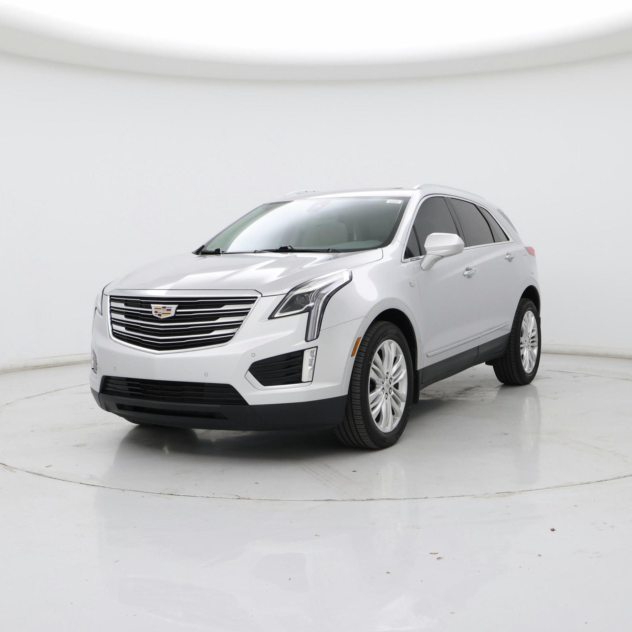 Thumbnail: 2017 Cadillac XT5 - 4