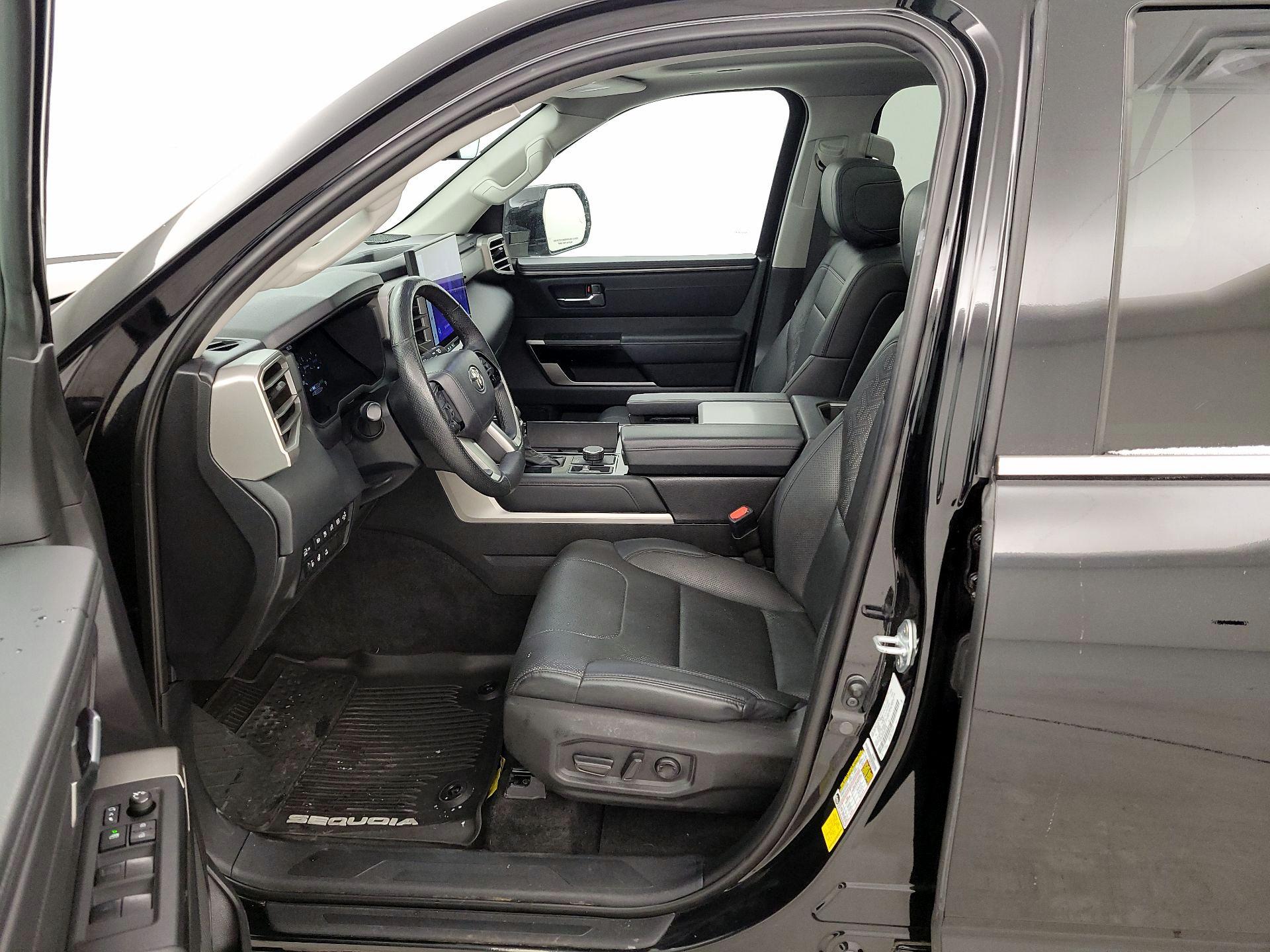 Thumbnail: 2023 Toyota Sequoia - 11