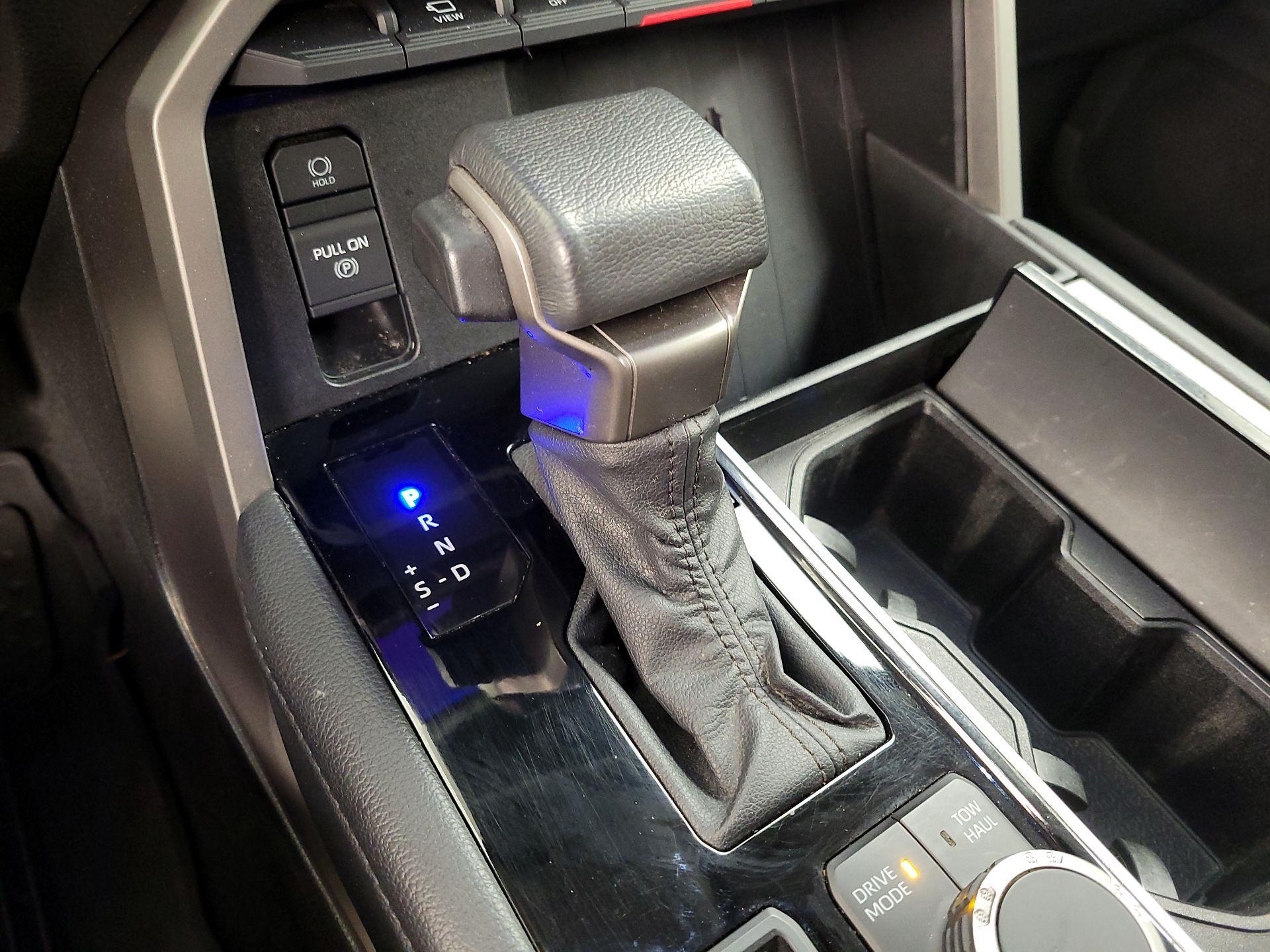 Thumbnail: 2023 Toyota Sequoia - 18