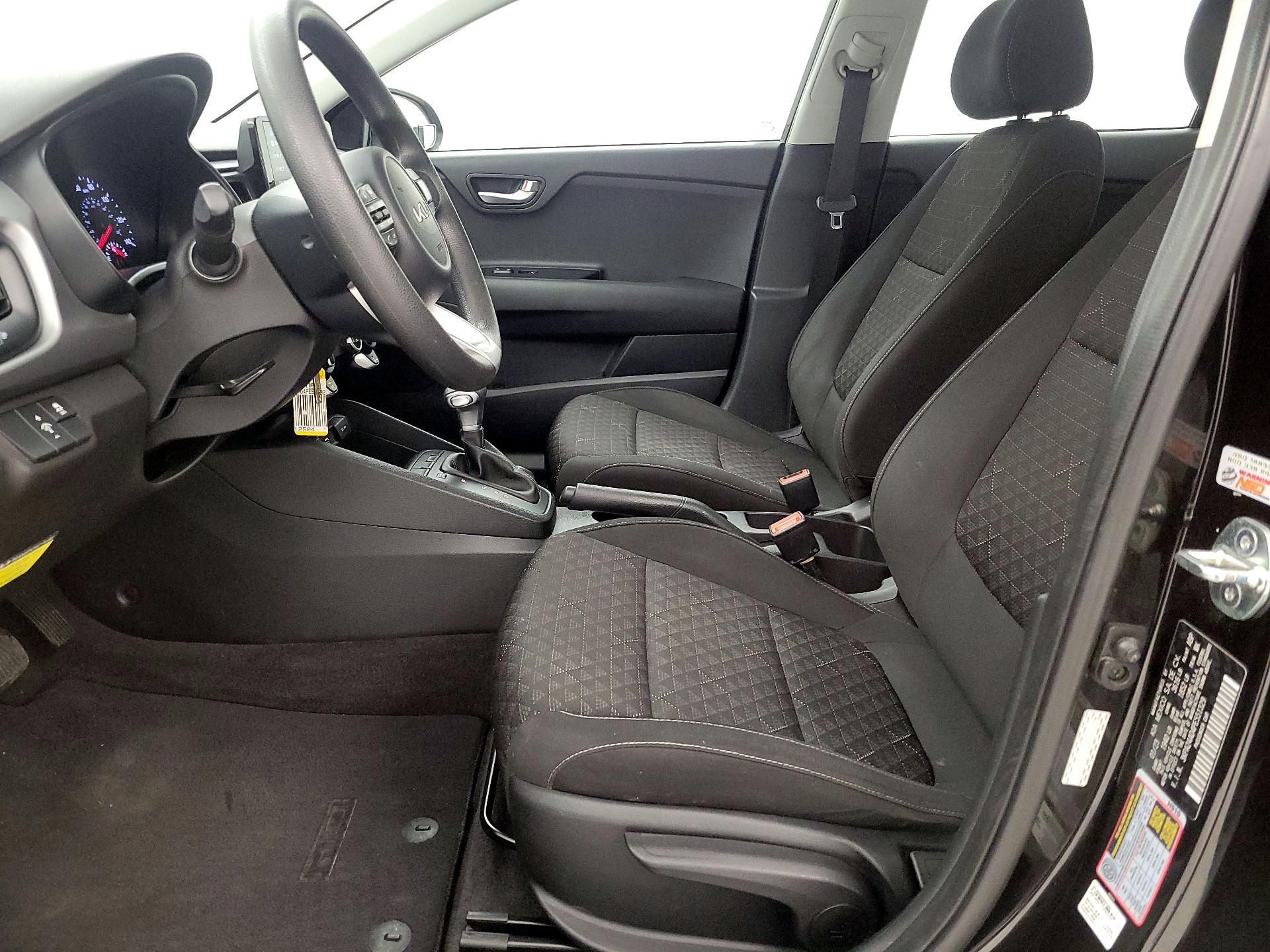 Thumbnail: 2023 Kia Rio - 11