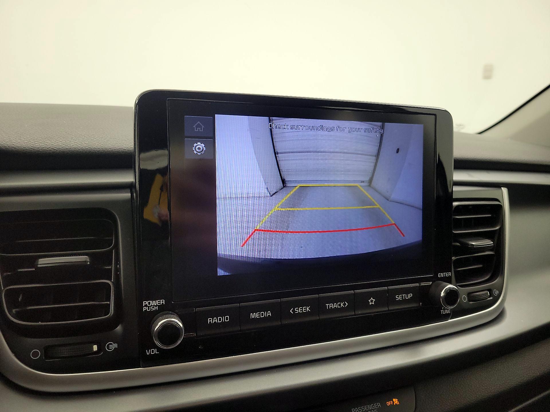 Thumbnail: 2023 Kia Rio - 14