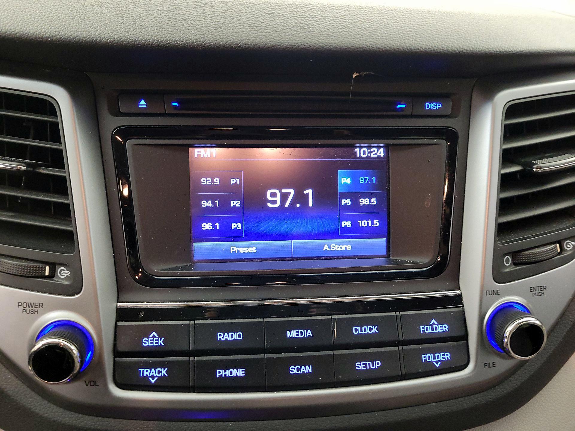 Thumbnail: 2018 Hyundai Tucson - 15