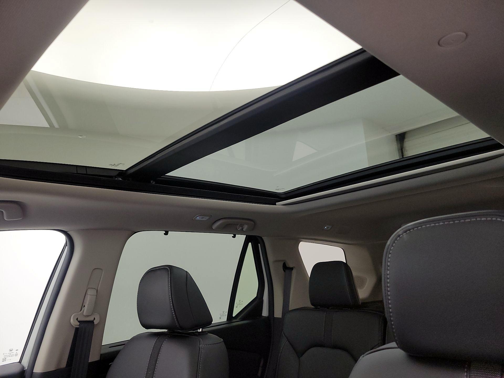 Thumbnail: 2025 Honda Pilot - 20