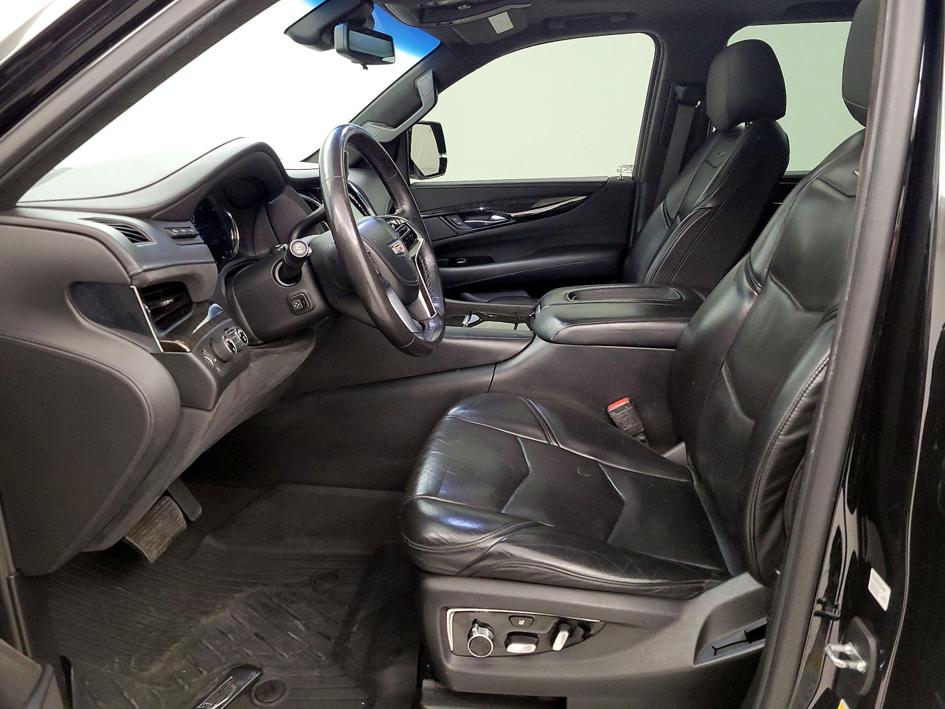 Thumbnail: 2019 Cadillac Escalade - 11